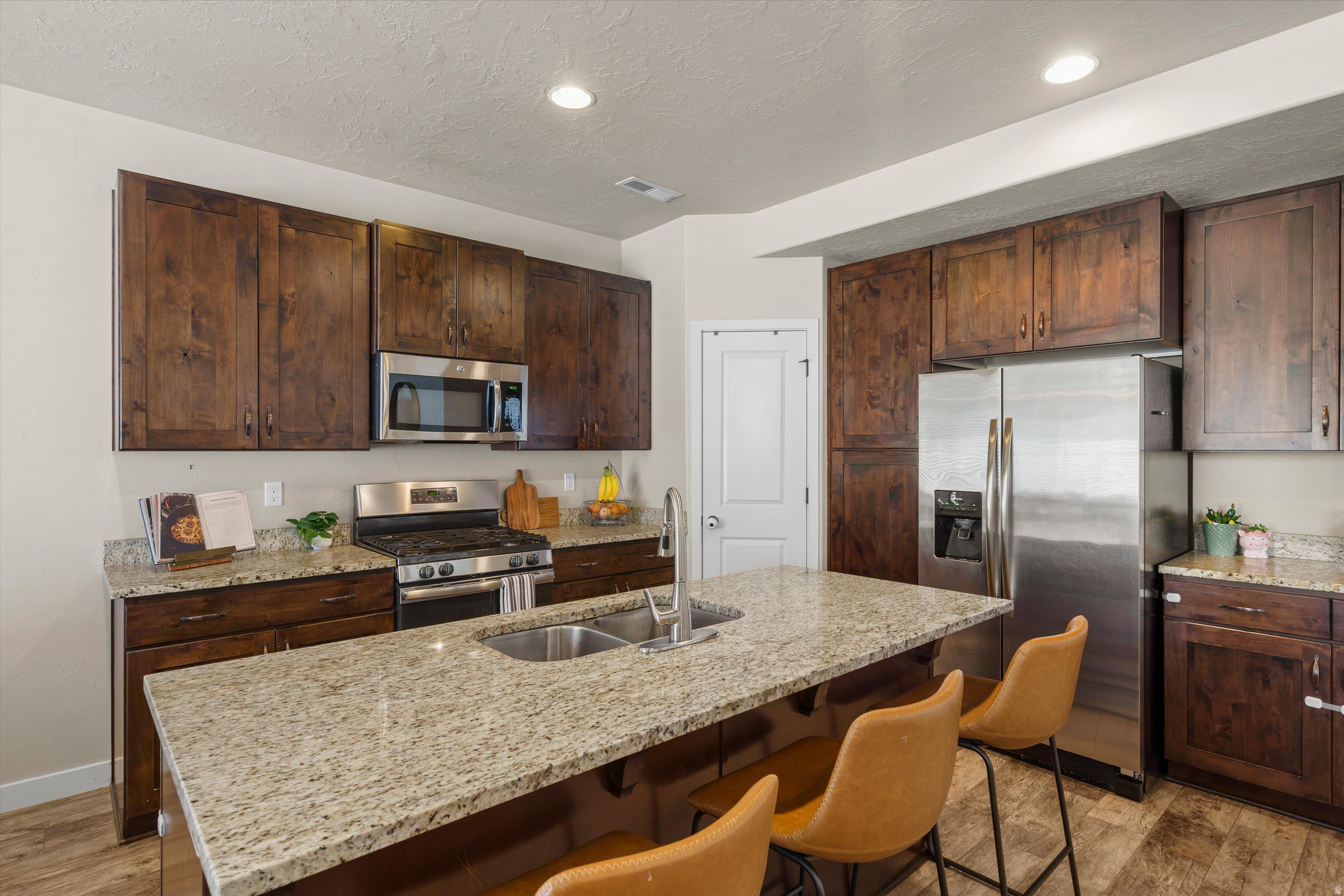 PORTER WALTON TOWNHO - Residential