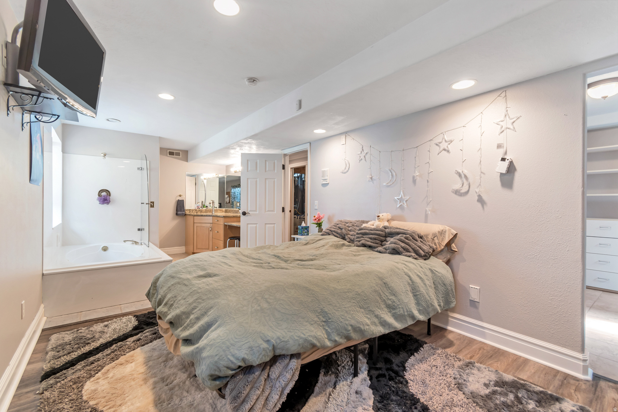 SOUTH MOUNTAIN - Residential
