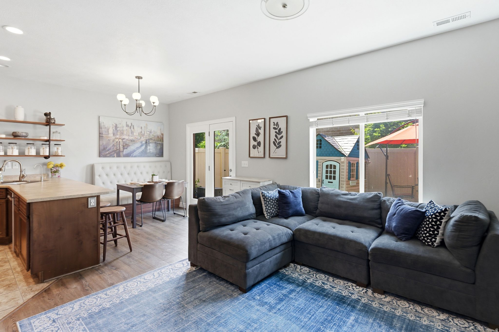 VALENTINE ESTATES - Residential
