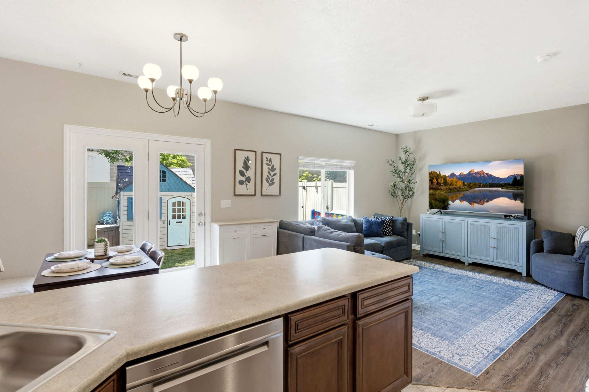 VALENTINE ESTATES - Residential