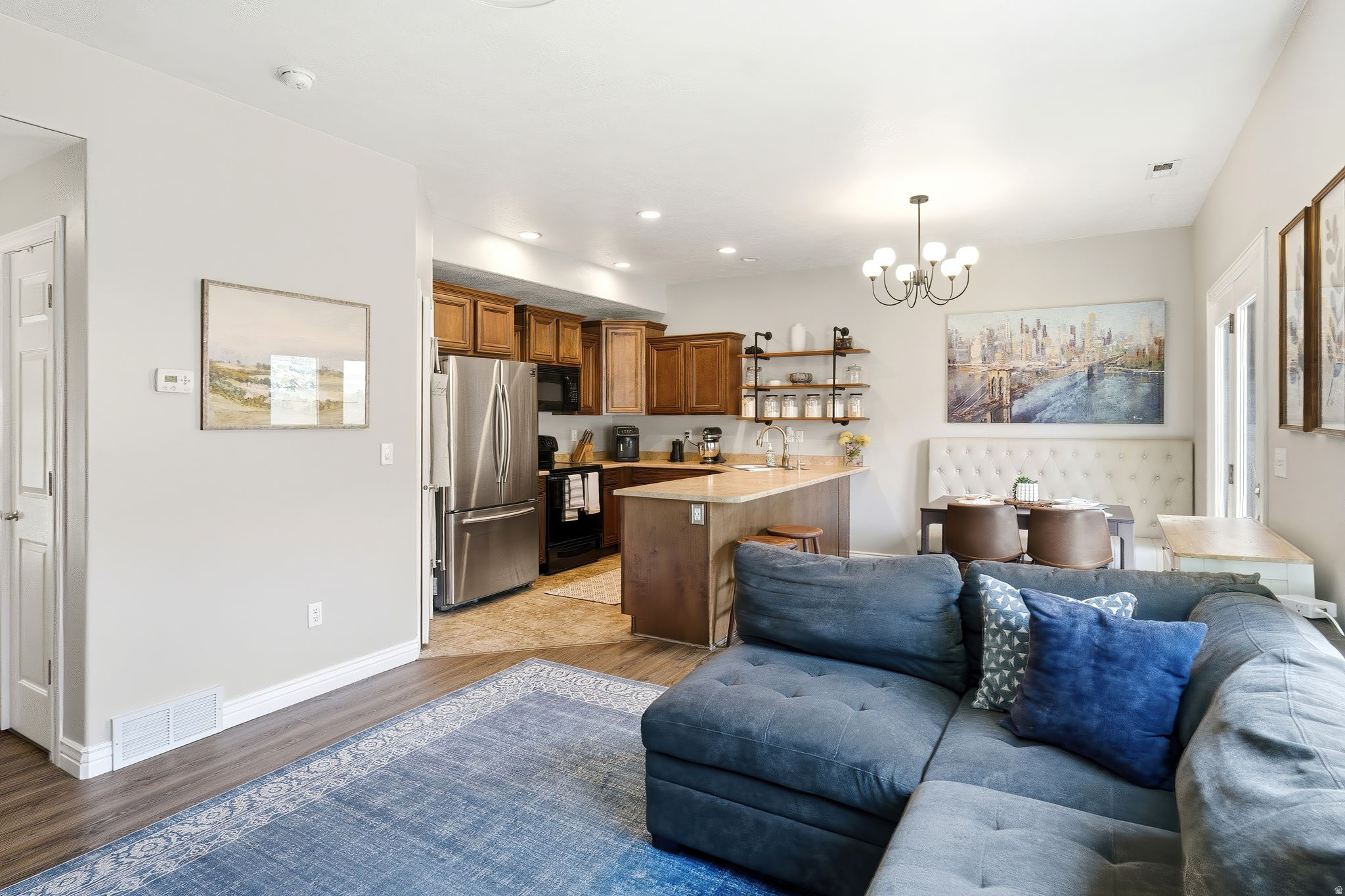 VALENTINE ESTATES - Residential