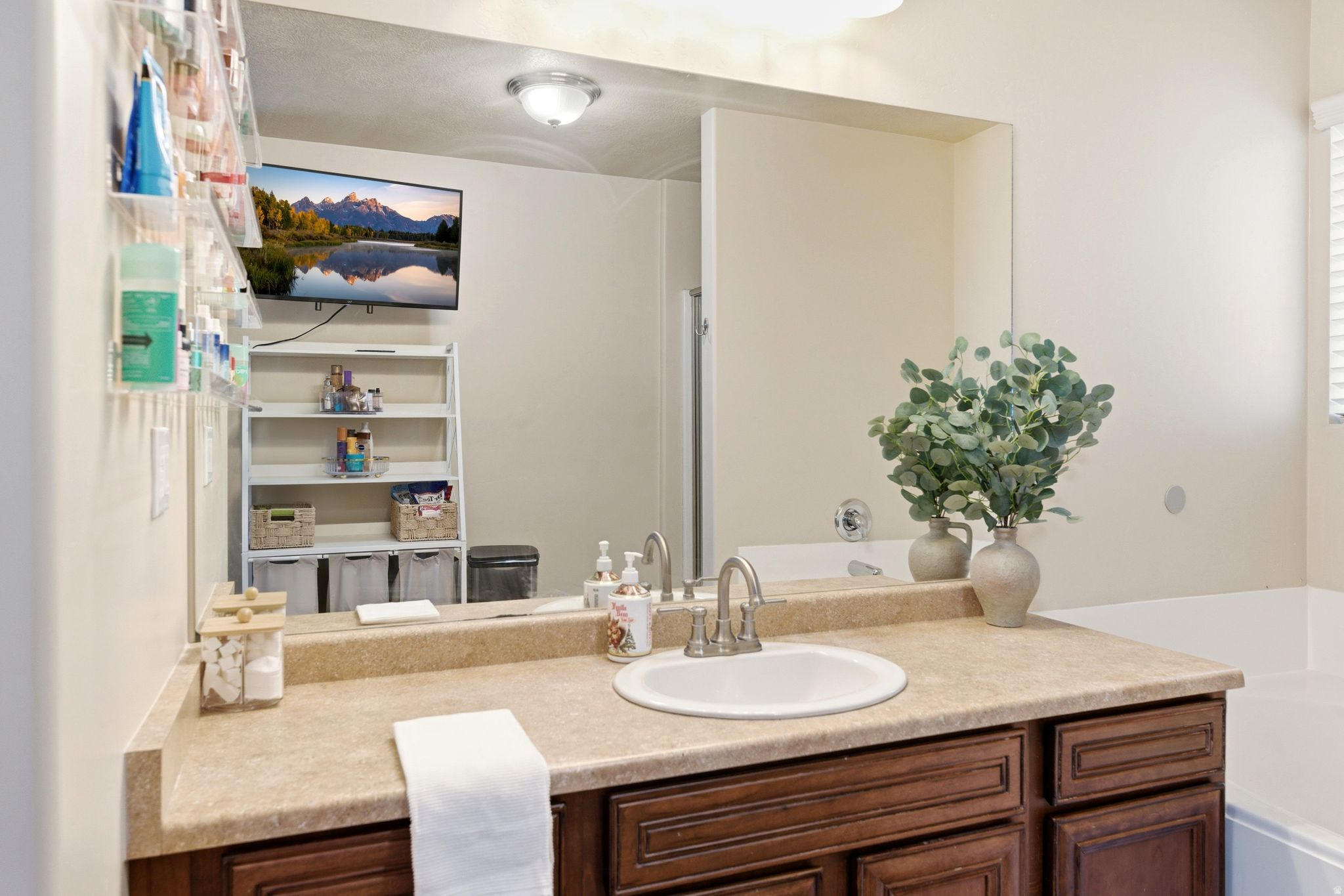 VALENTINE ESTATES - Residential