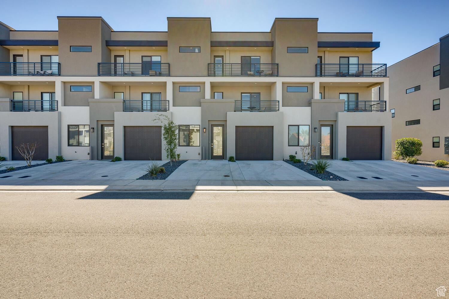 VUE AT GREEN VALLEY - Residential