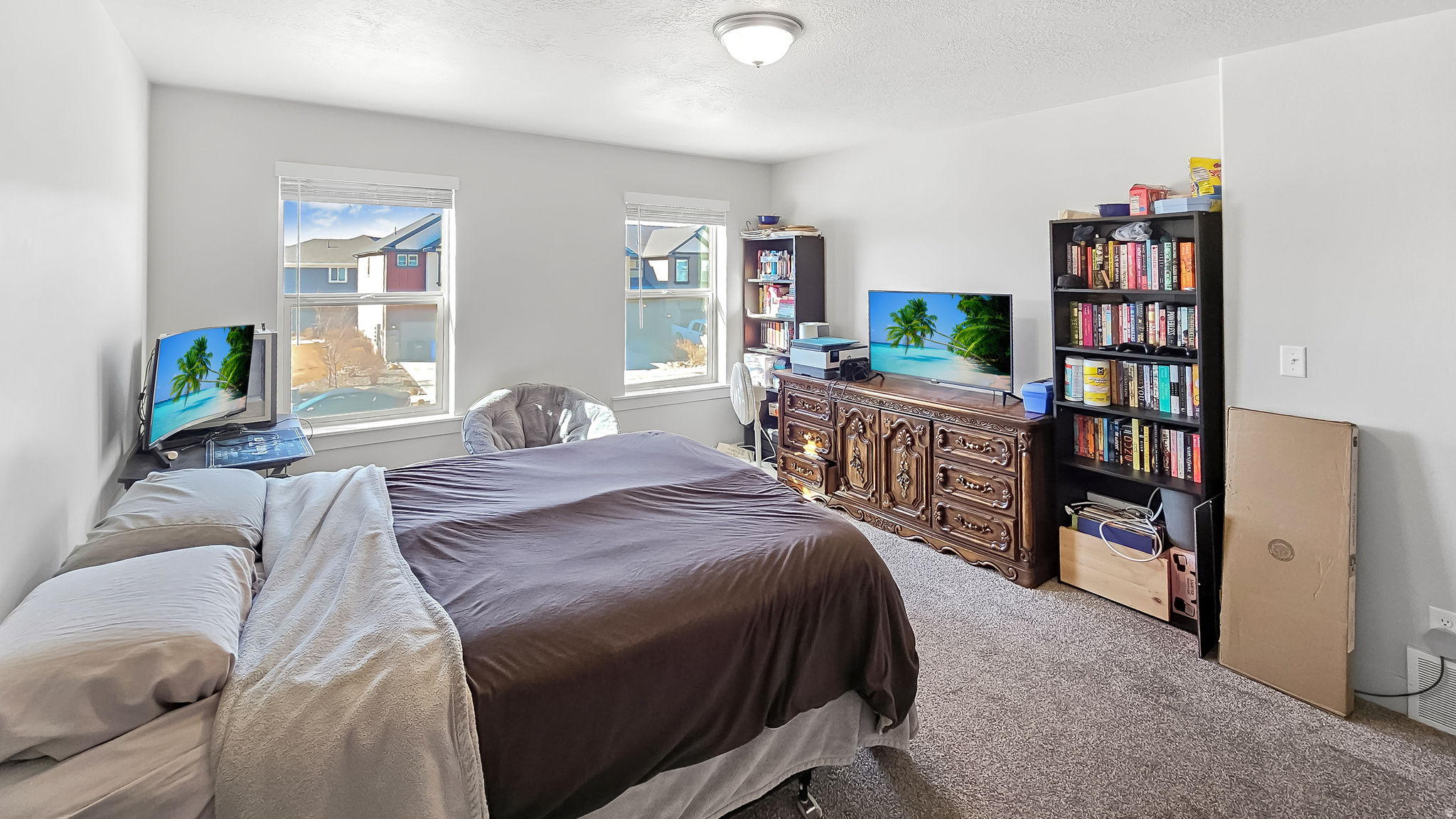 LEGACY TOWNHOMES LLC - Residential