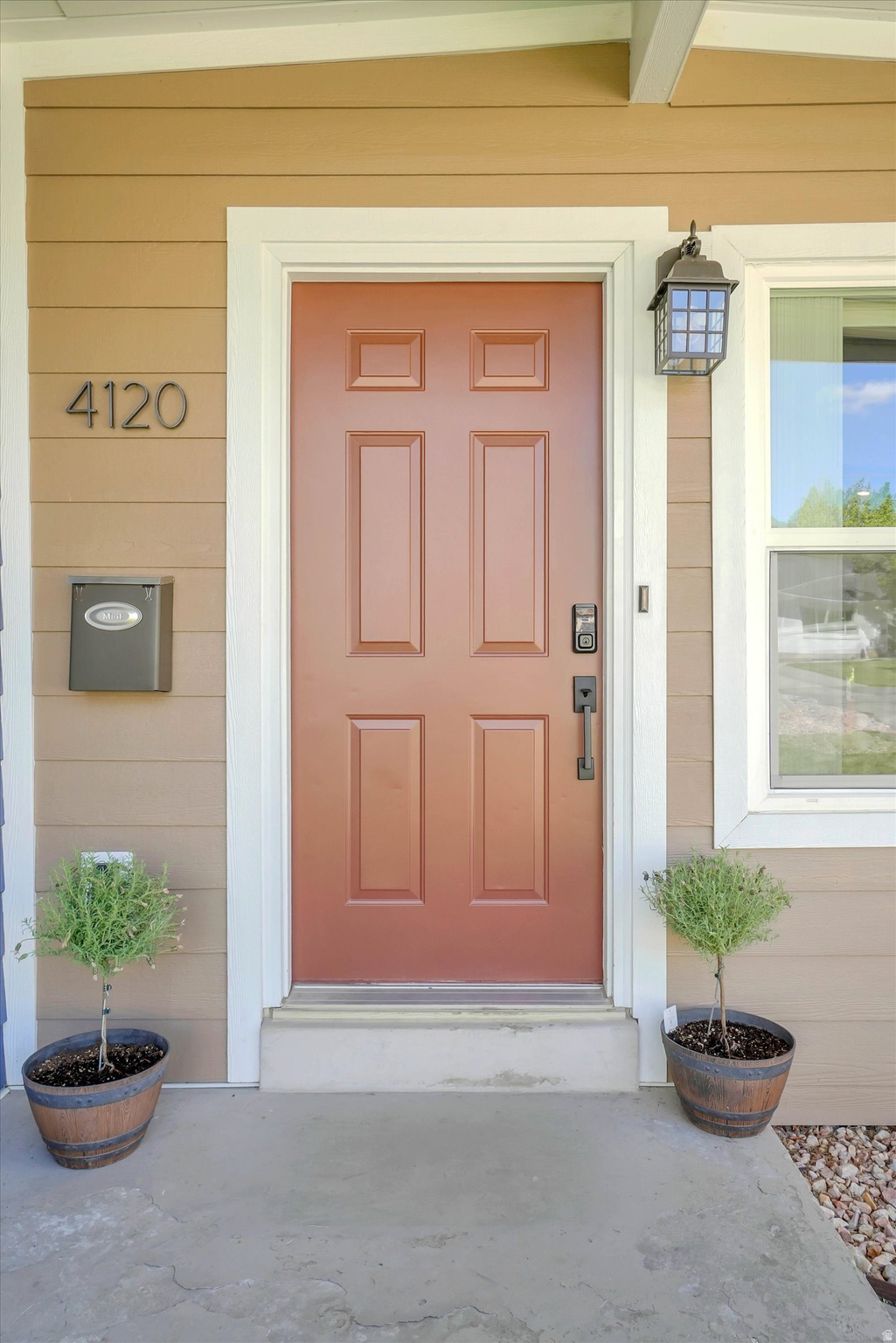 MAYWOOD HILLS - Residential