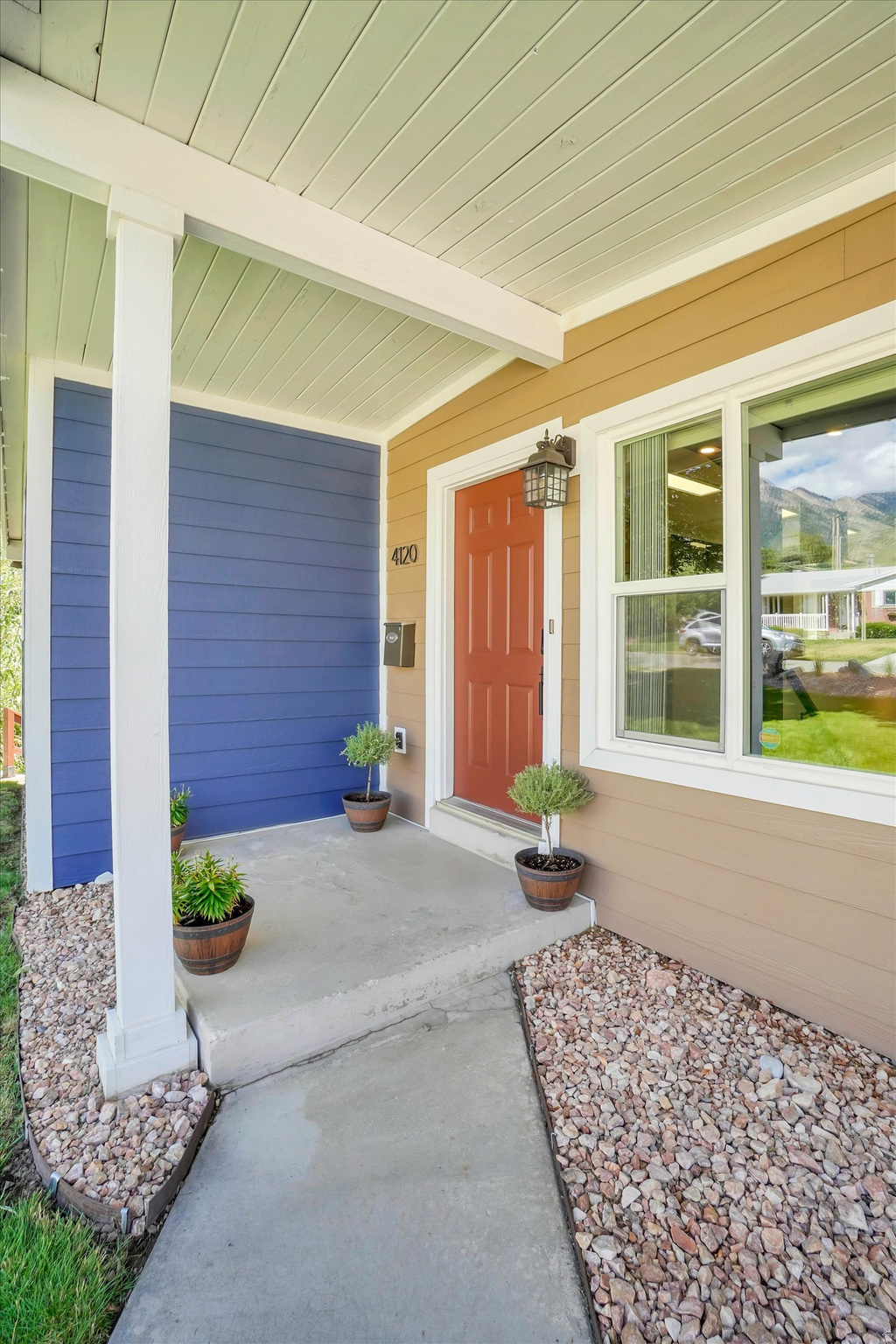 MAYWOOD HILLS - Residential