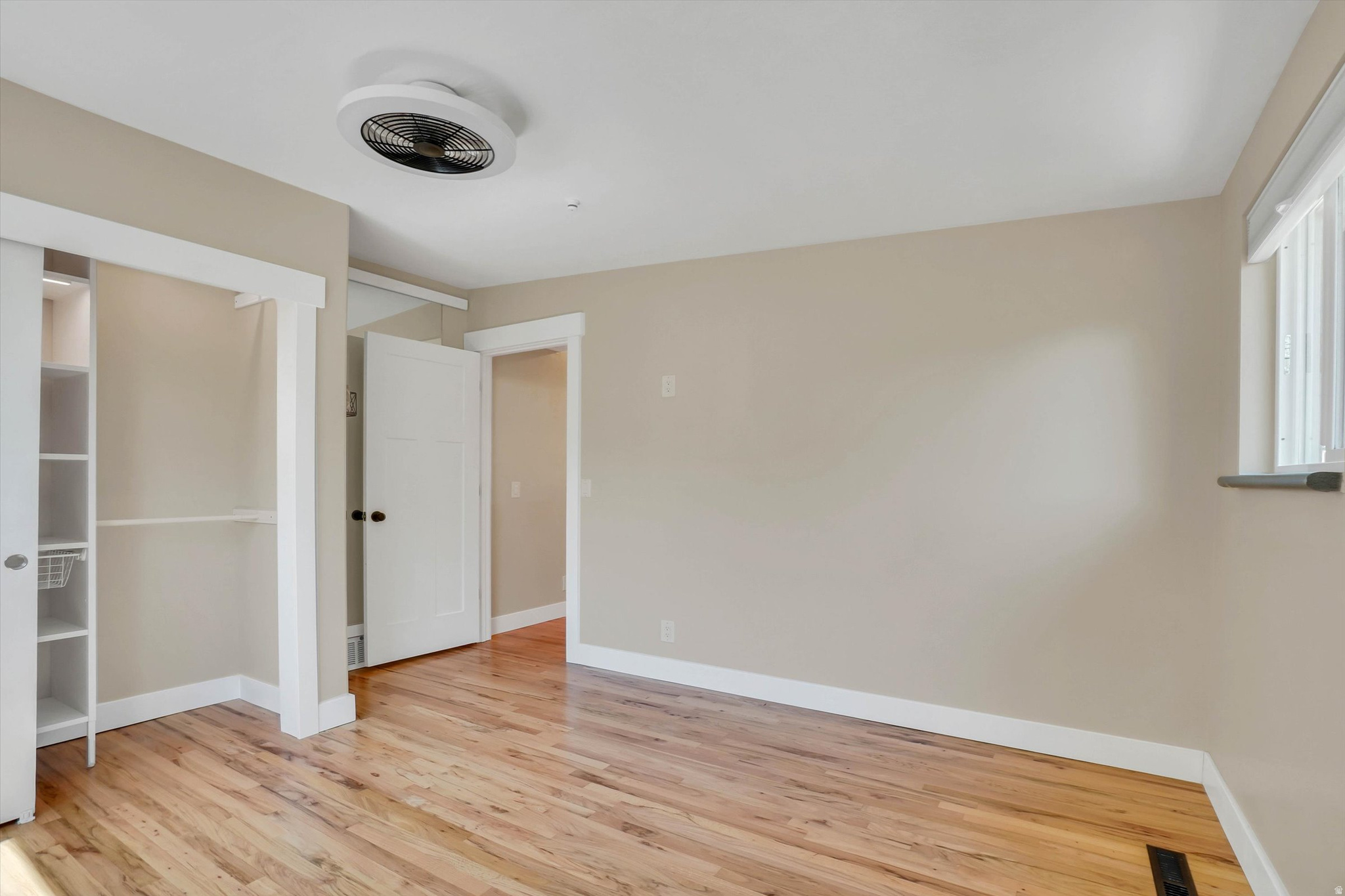 MAYWOOD HILLS - Residential