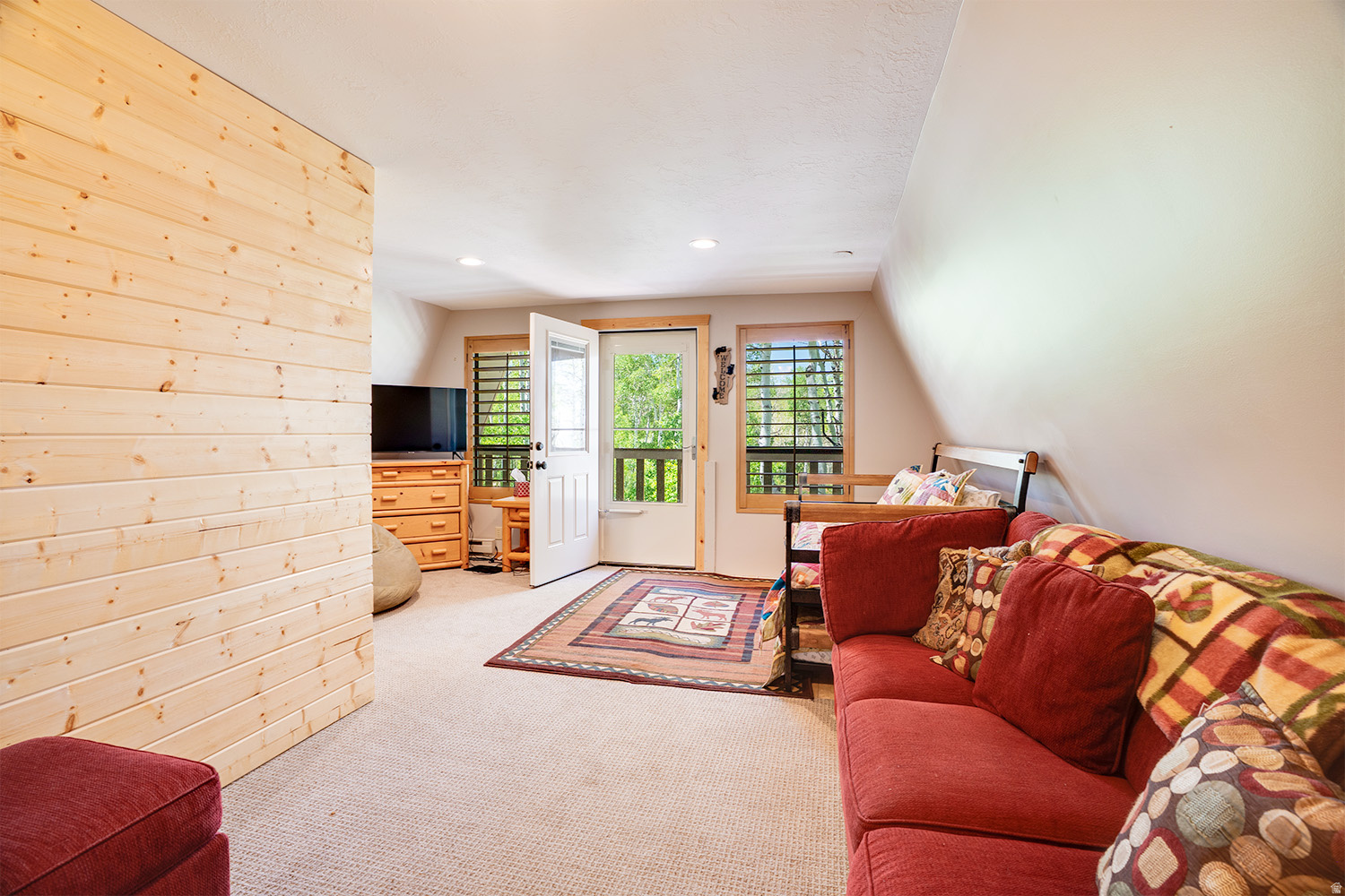 TIMBER LAKES - Residential