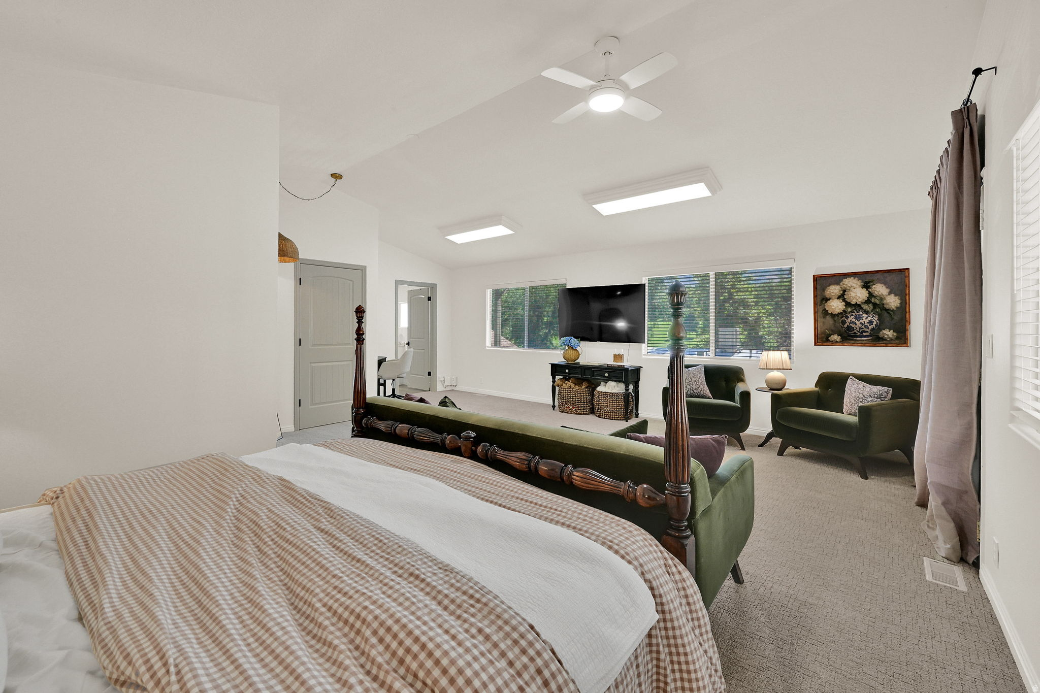 COUNTRY CLUB HEIGHTS - Residential