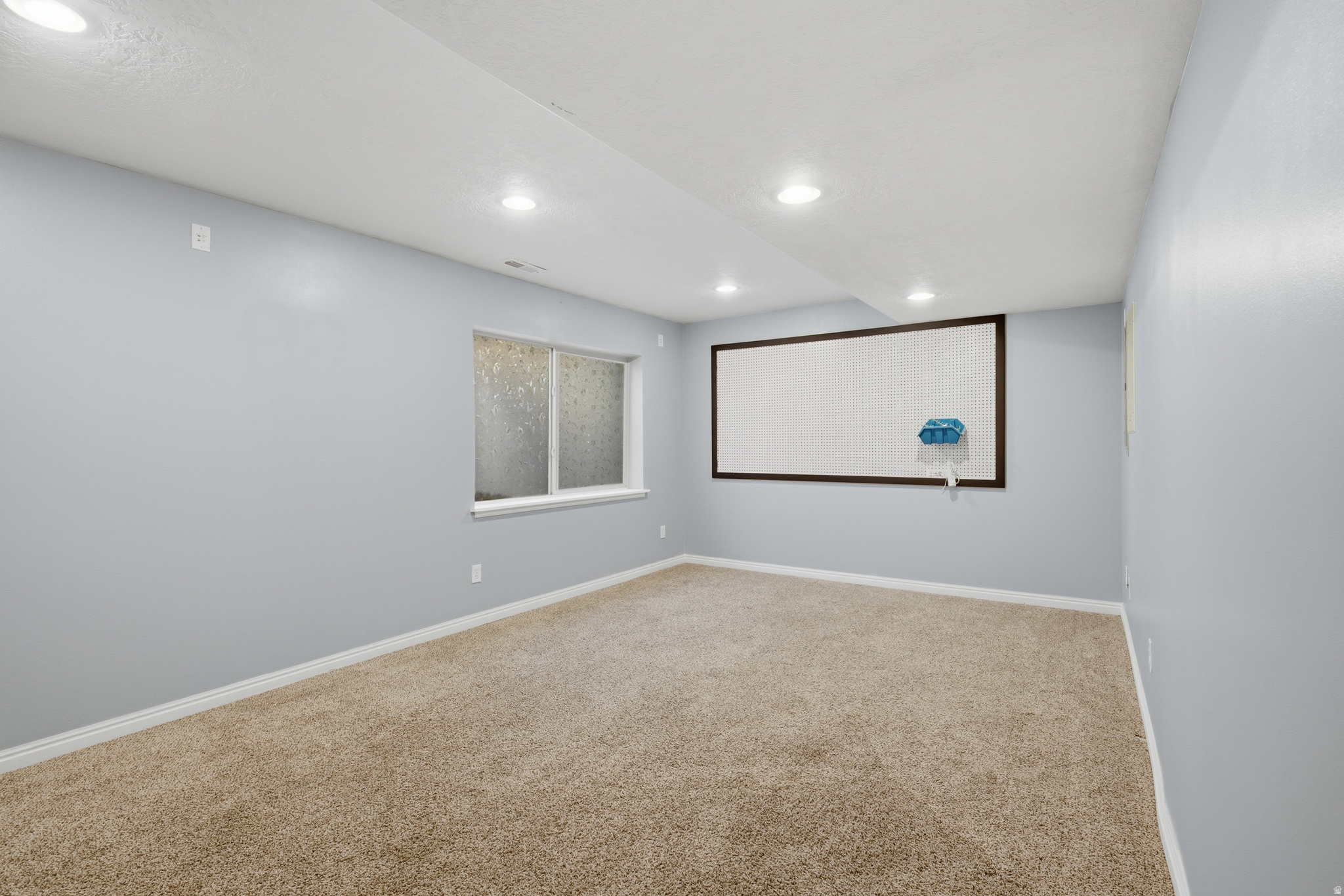 CRESCENT COURT - Residential