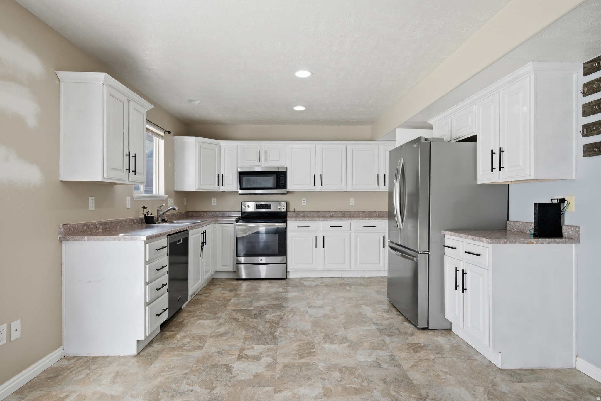 CRESCENT COURT - Residential