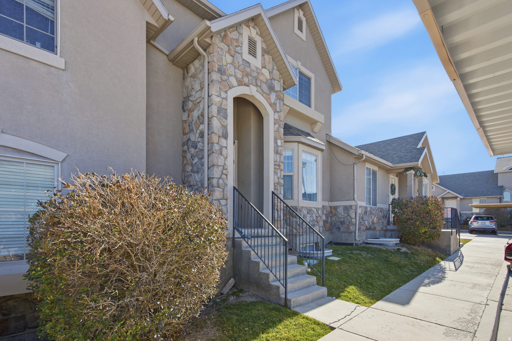 CRESCENT COURT - Residential