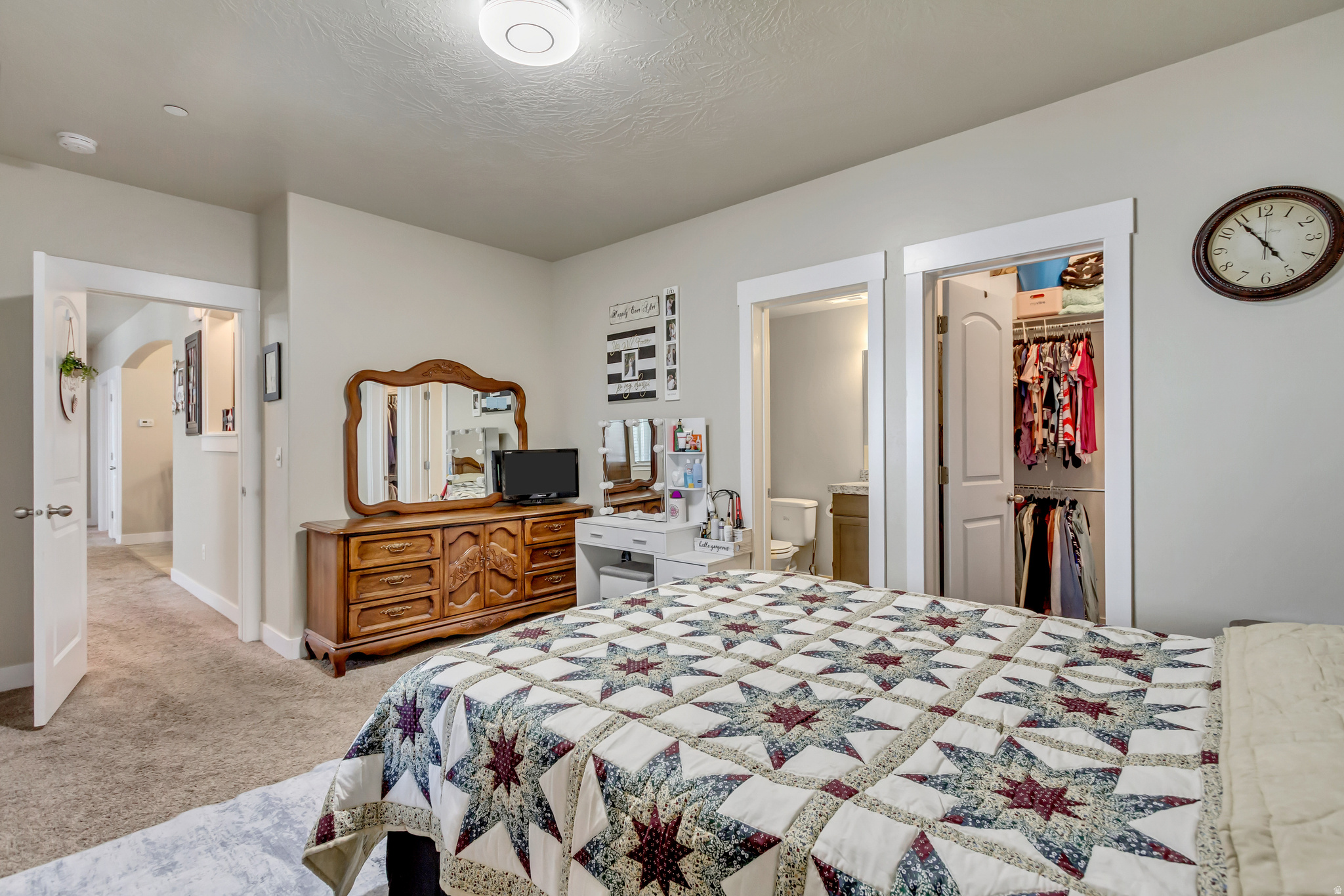 HILLCREST CONDOS - Residential