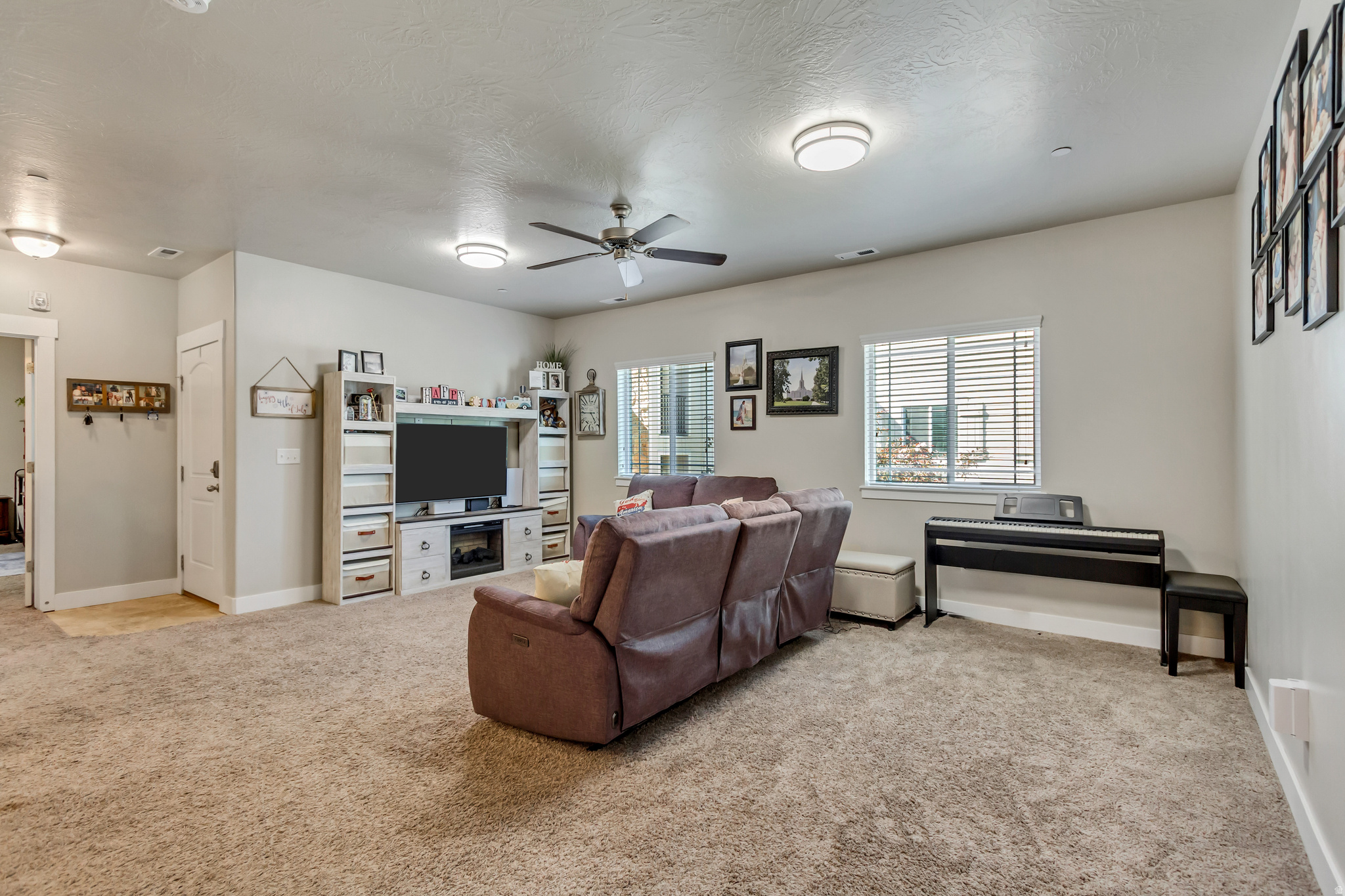 HILLCREST CONDOS - Residential