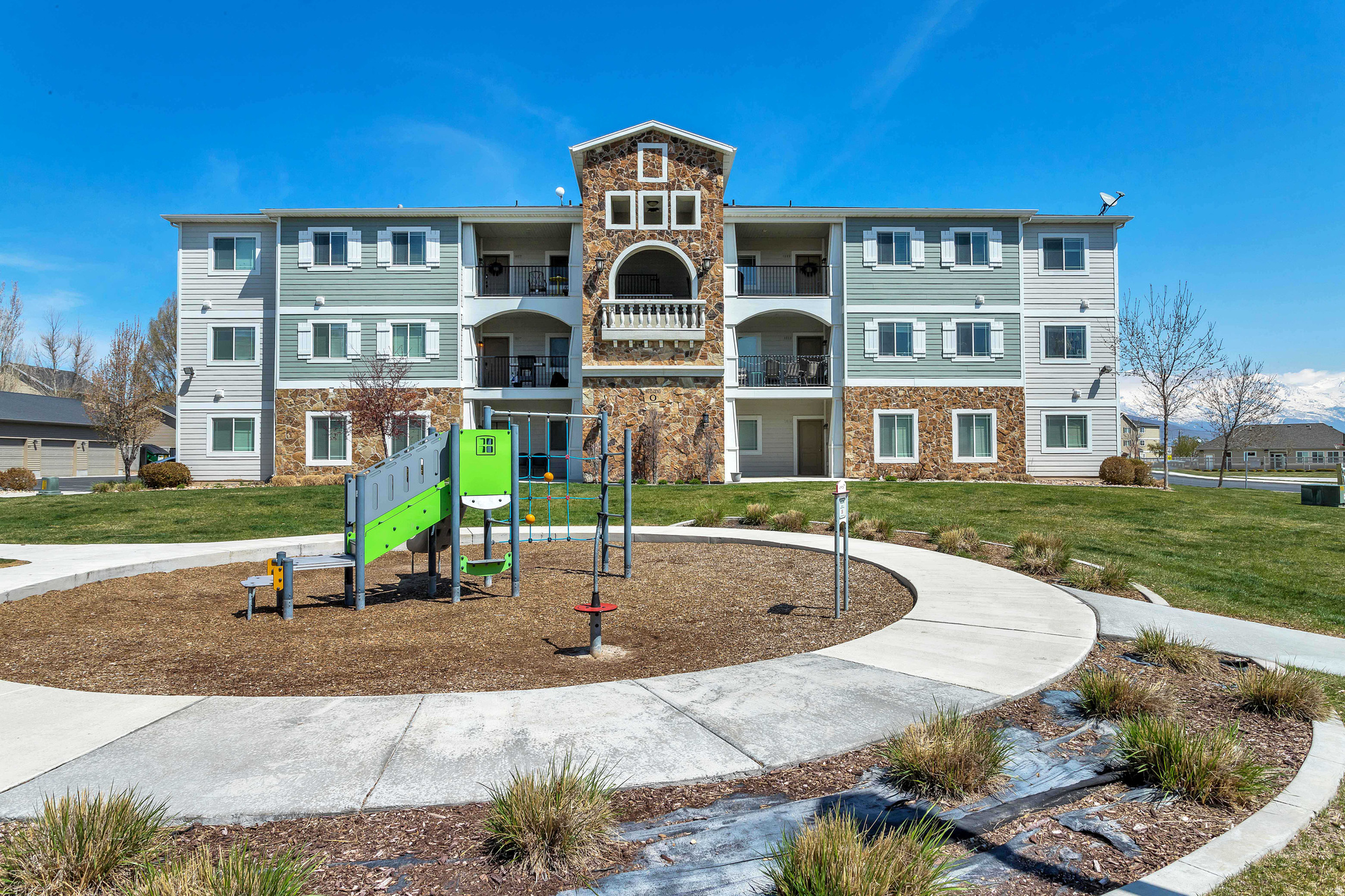 HILLCREST CONDOS - Residential