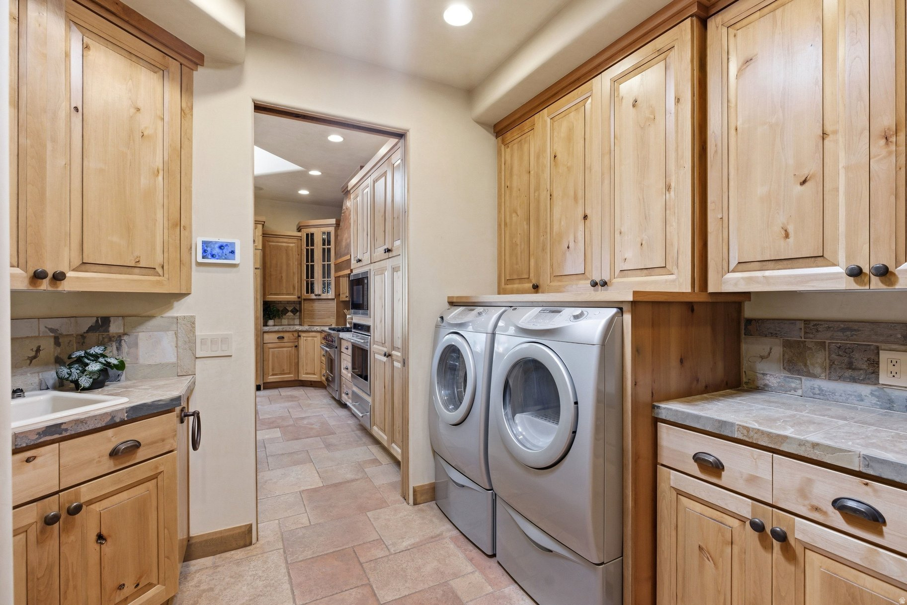 KACHINA SPRINGS AT E - Residential