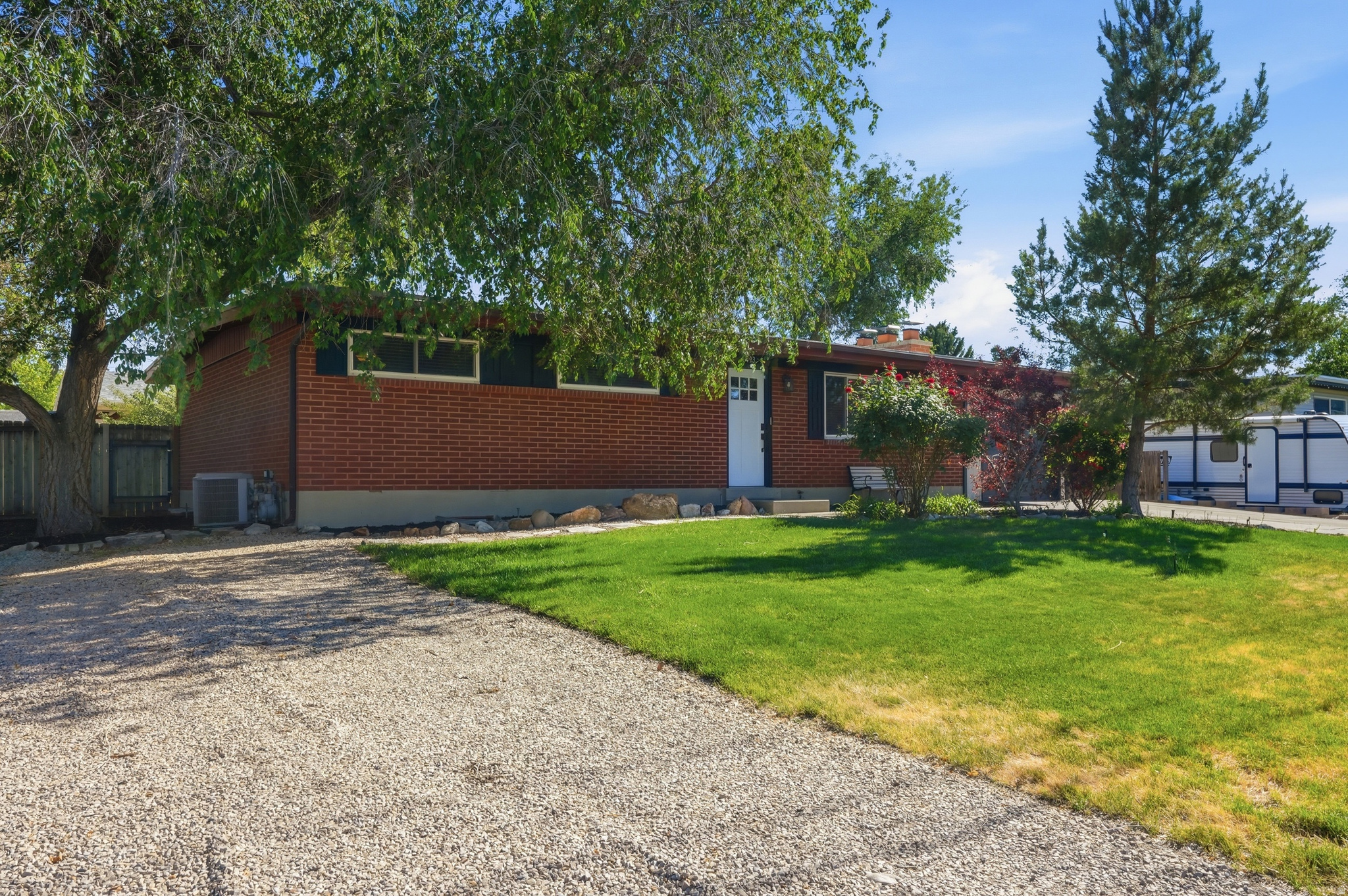 MEADOWS - Residential