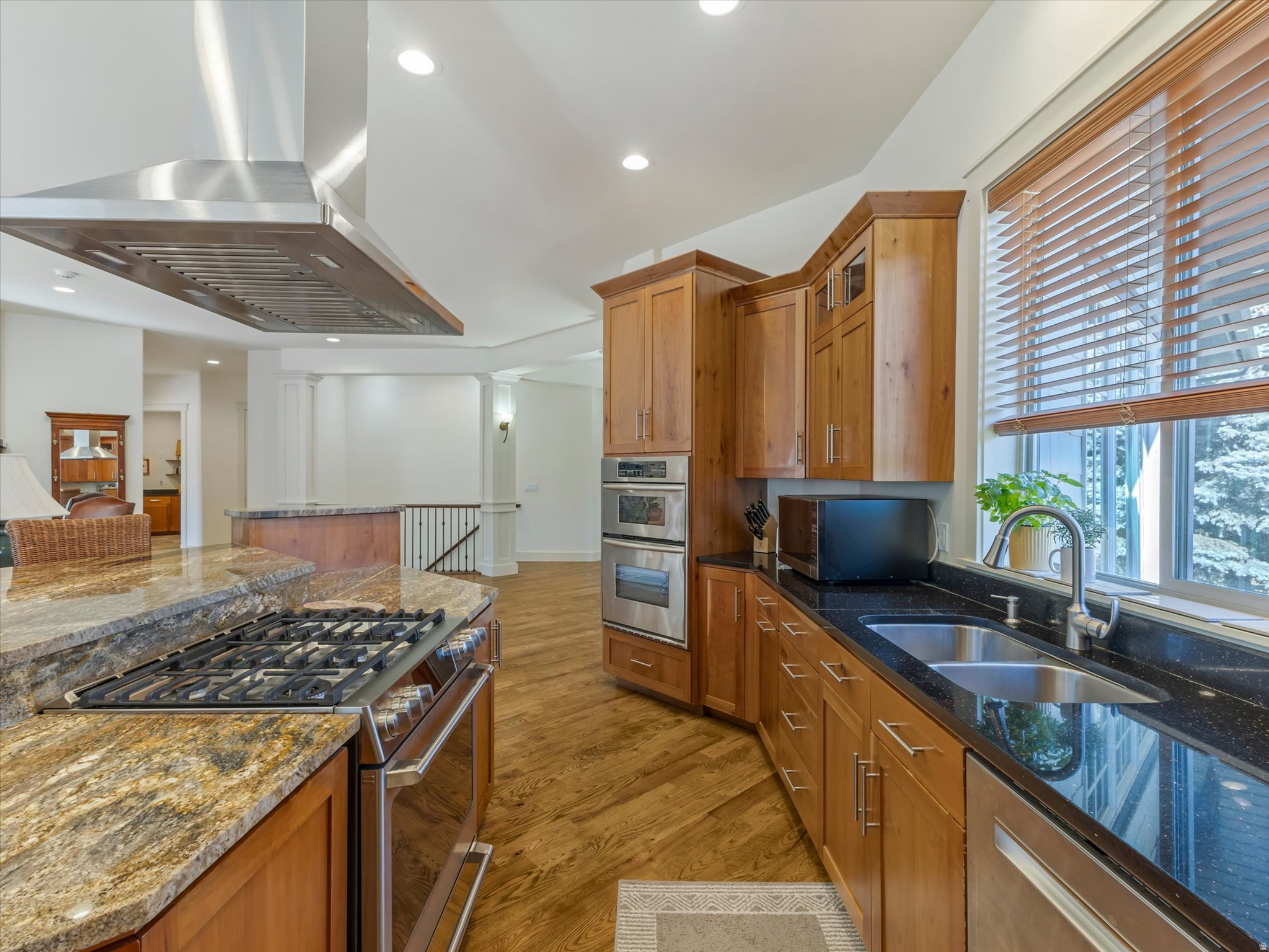 CHARLESTON PLACE - Residential
