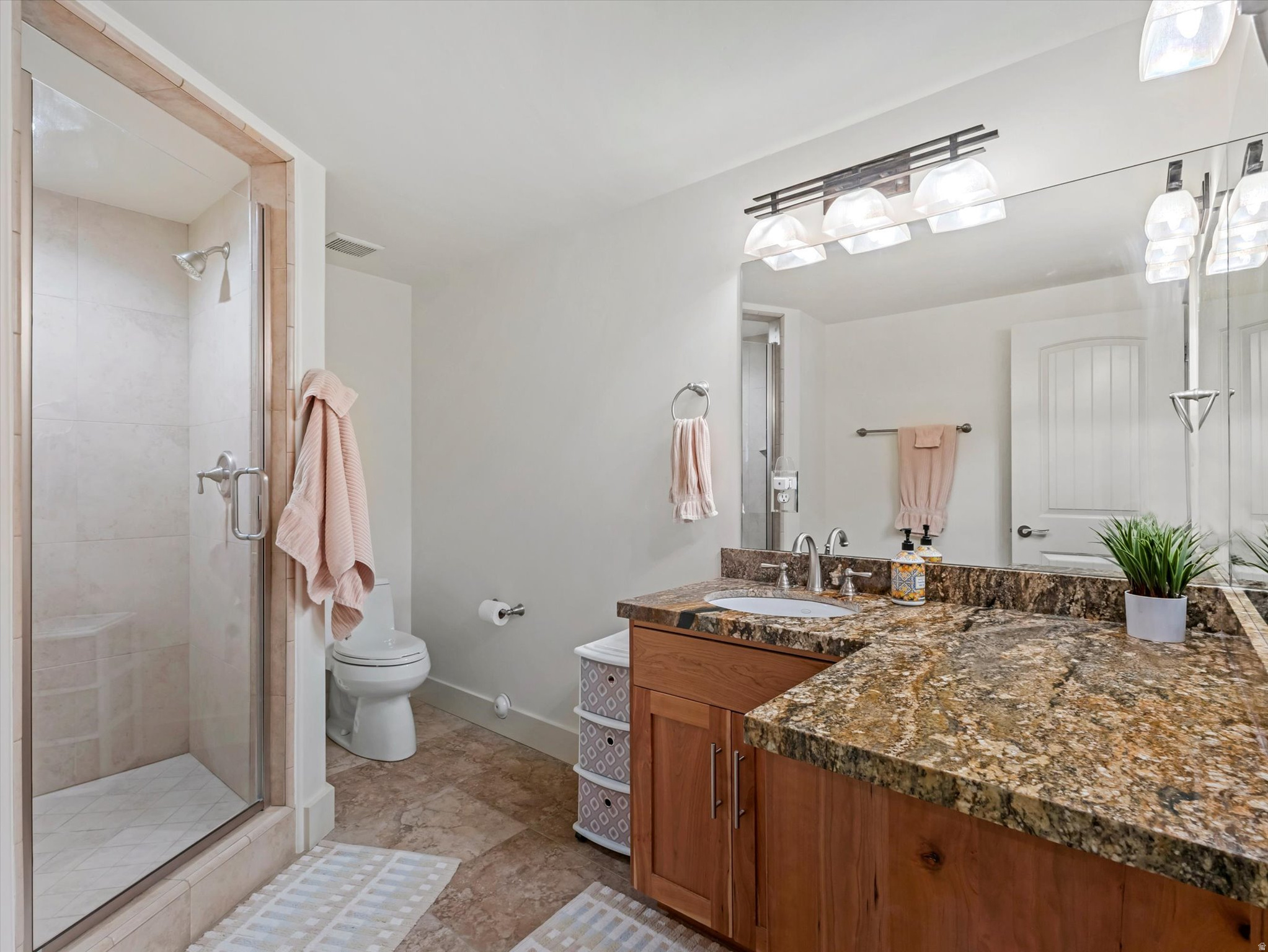 CHARLESTON PLACE - Residential