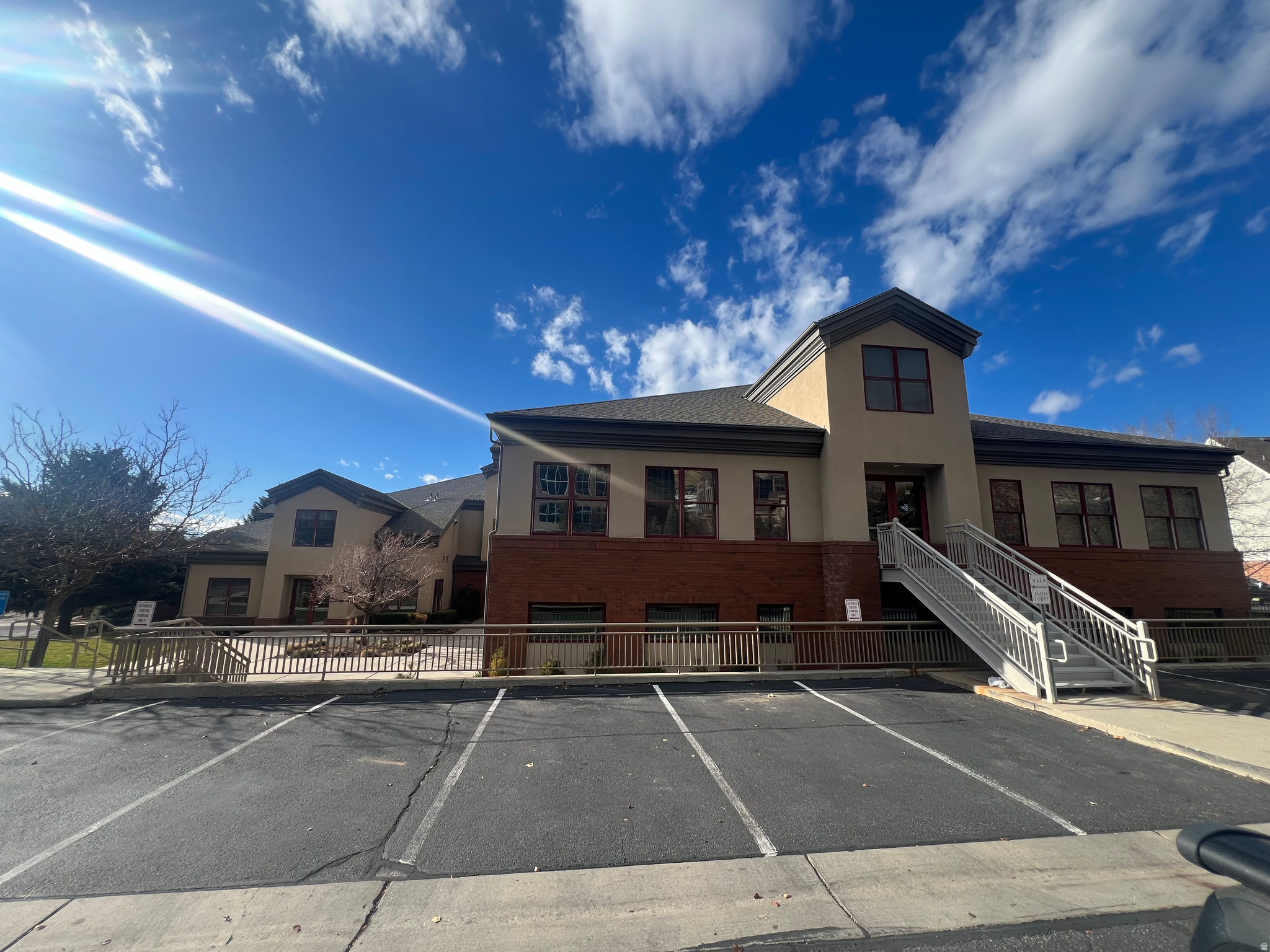 COTTONWOOD R - Commercial Sale