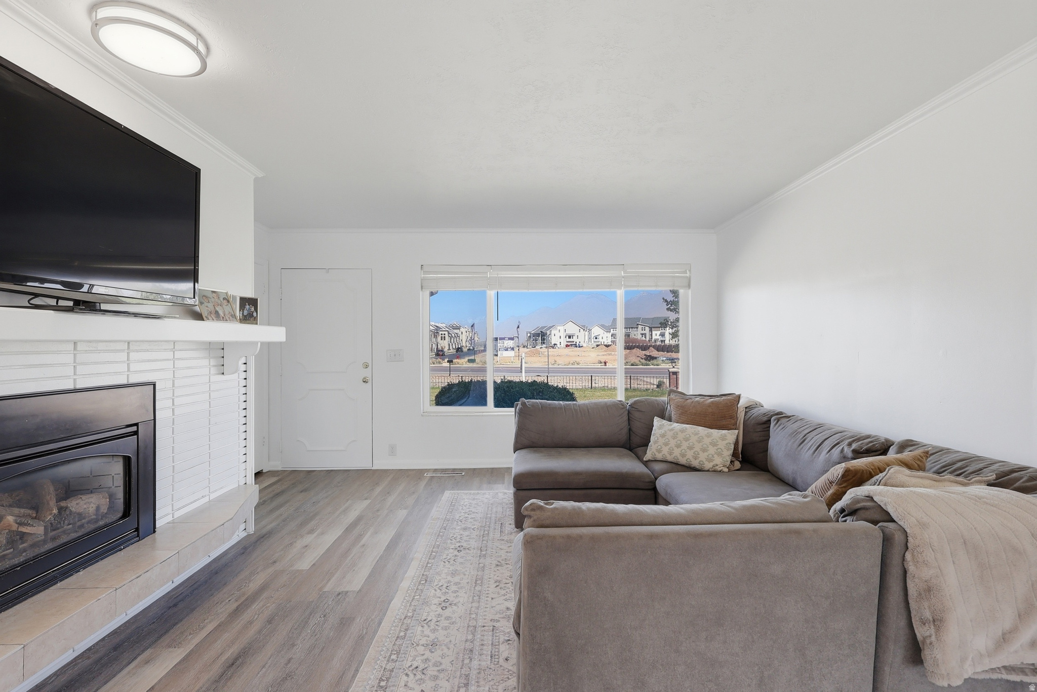 DAVIS - Residential