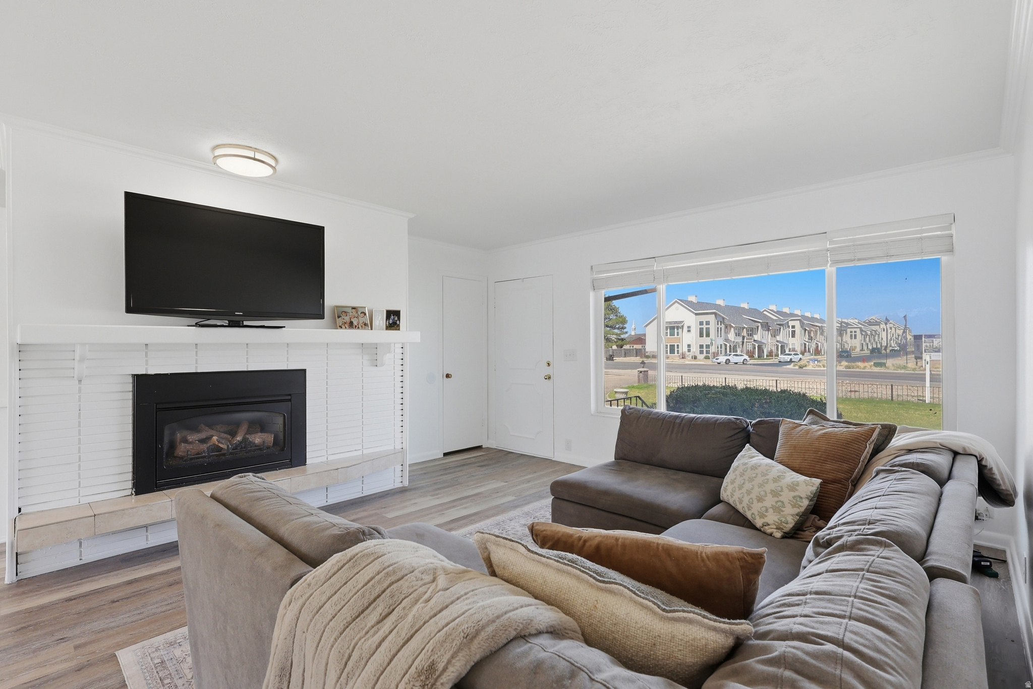 DAVIS - Residential