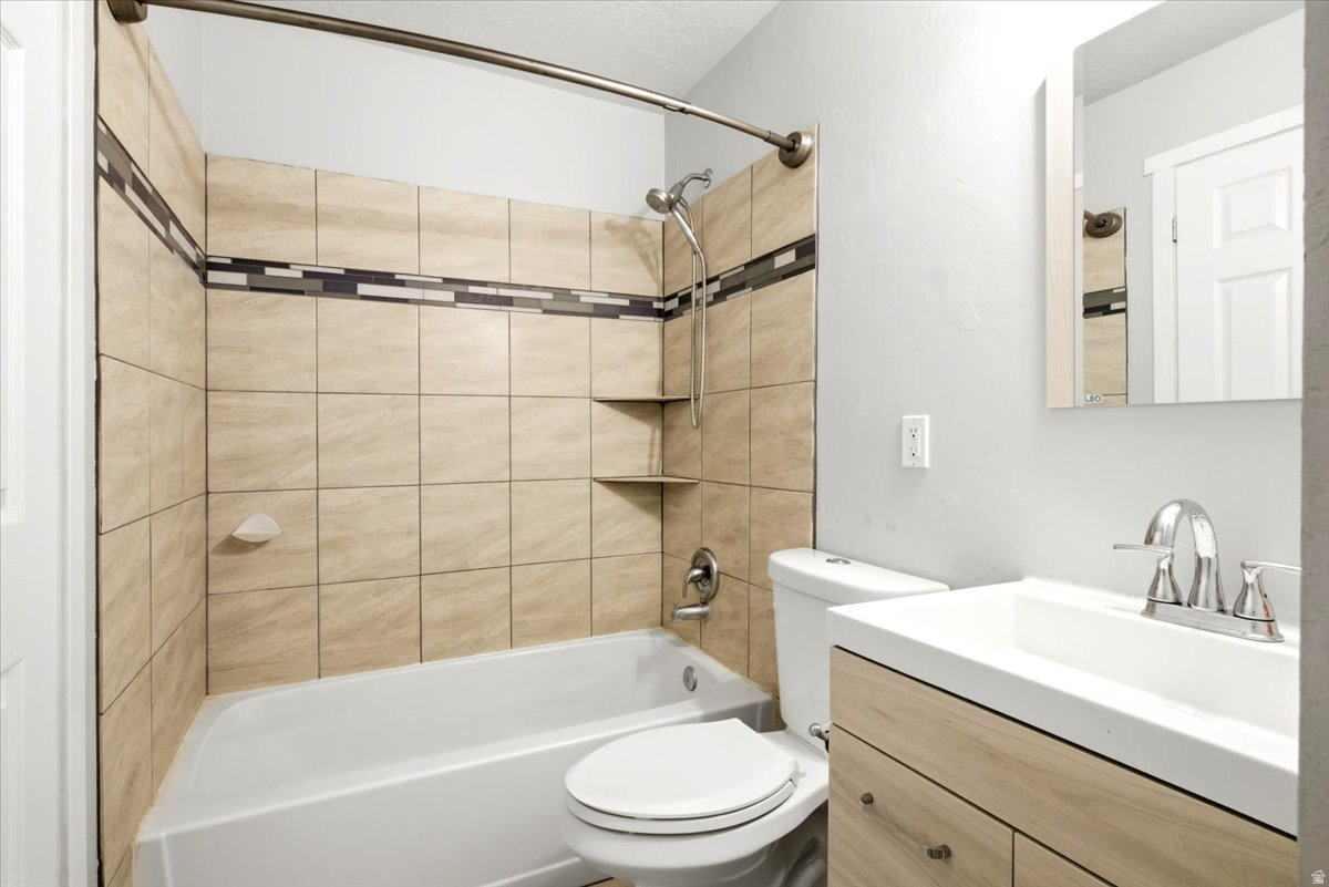 GREEN MEADOW ESTATES #5 - Residential