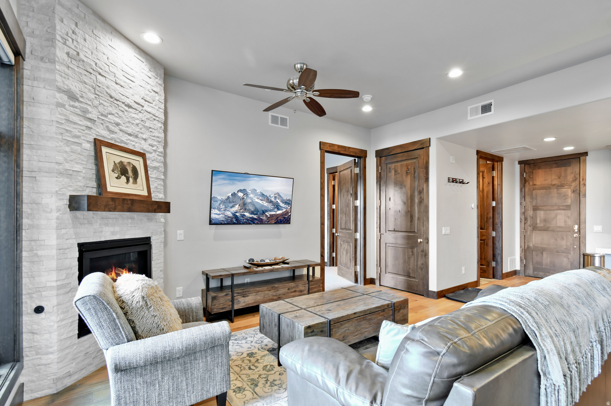 THE LOFTS AT BLACKSTONE CONDOMINIUM - Residential