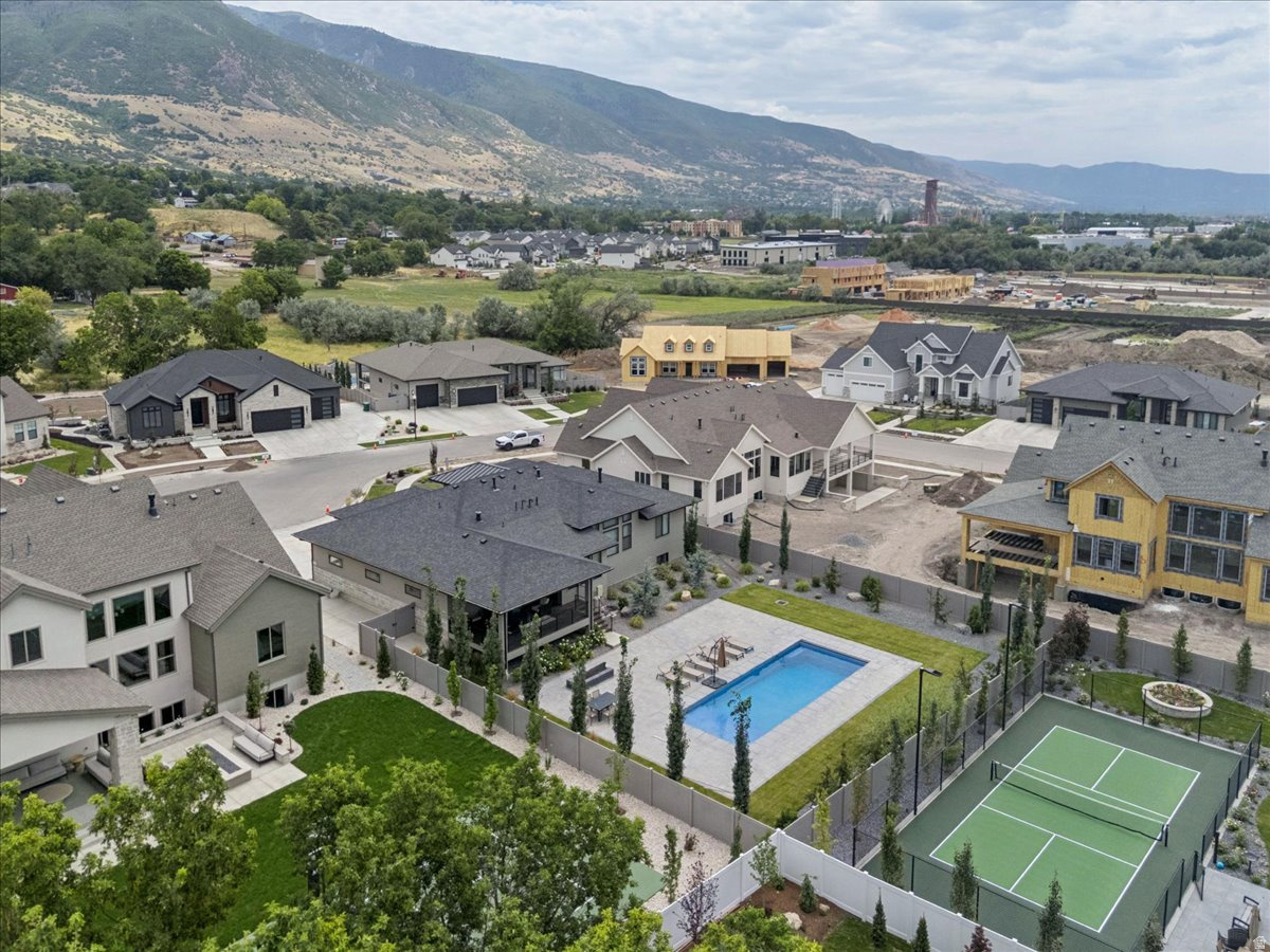 HIDDEN FARM ESTATES - Residential