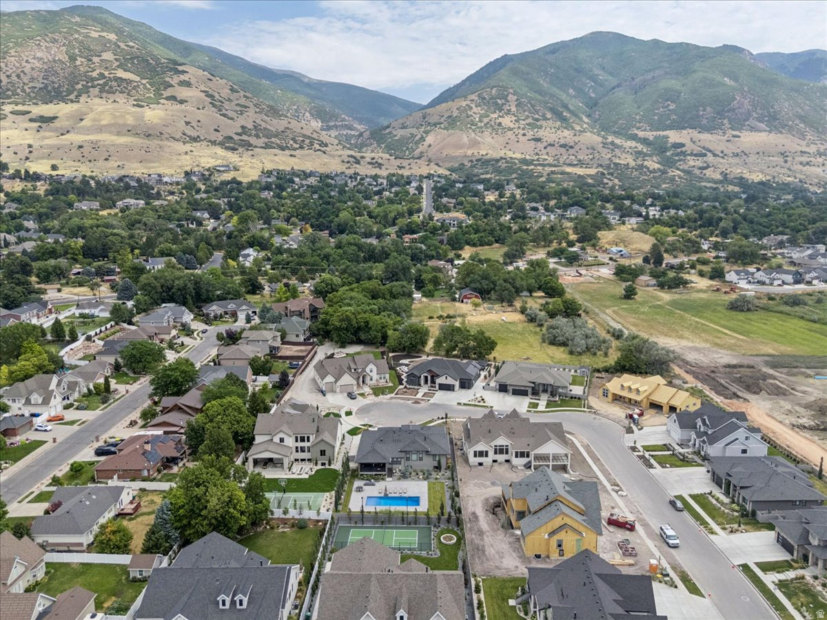 HIDDEN FARM ESTATES - Residential
