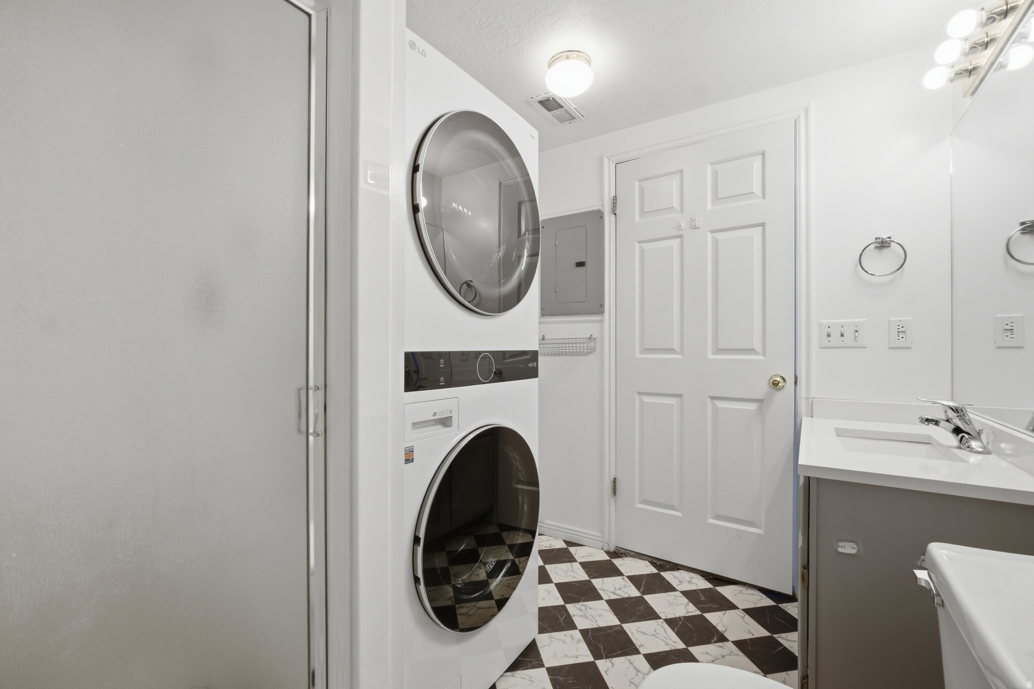 CHESTNUT PLACE - Residential