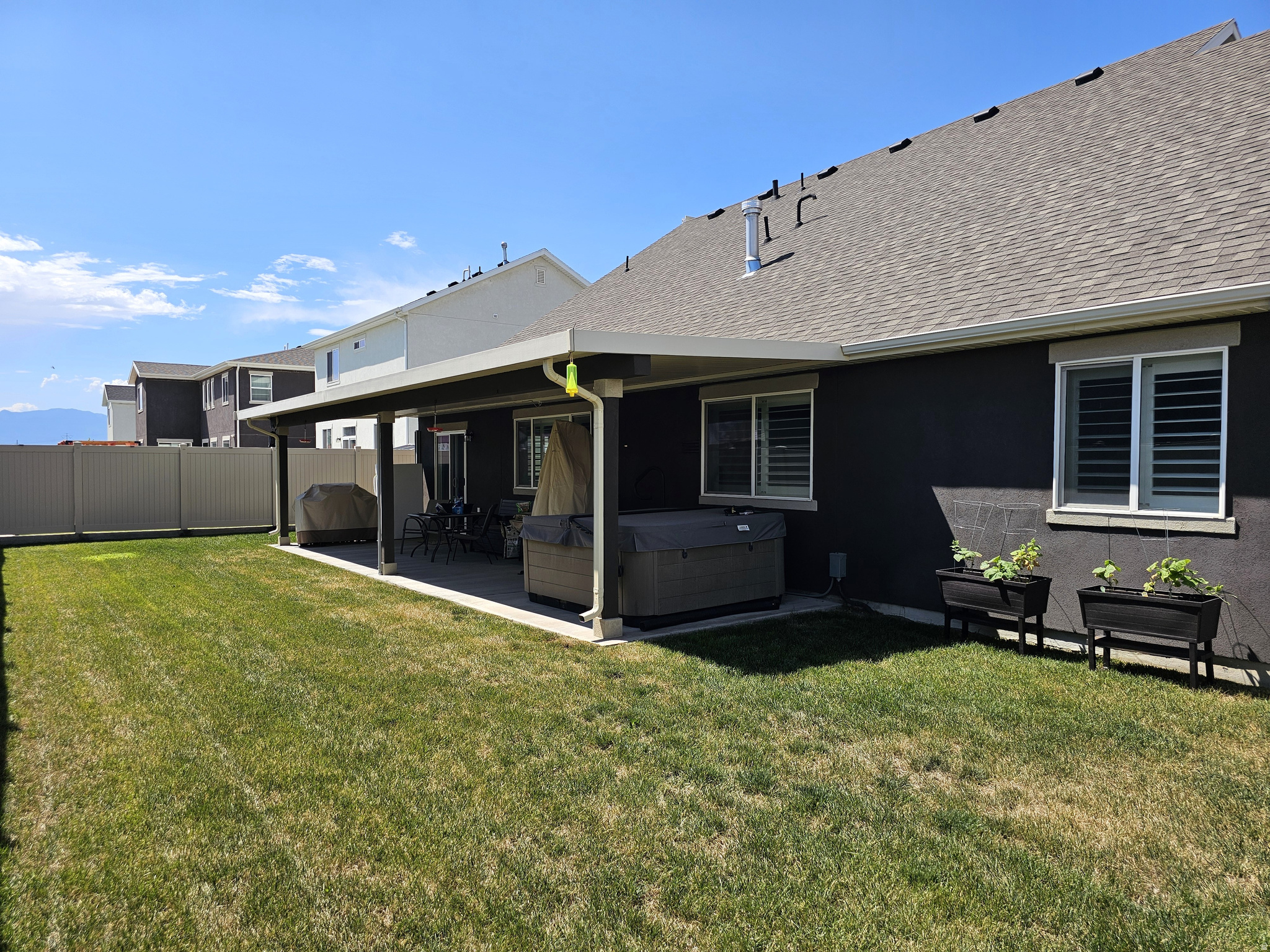 STONECREEK - Residential