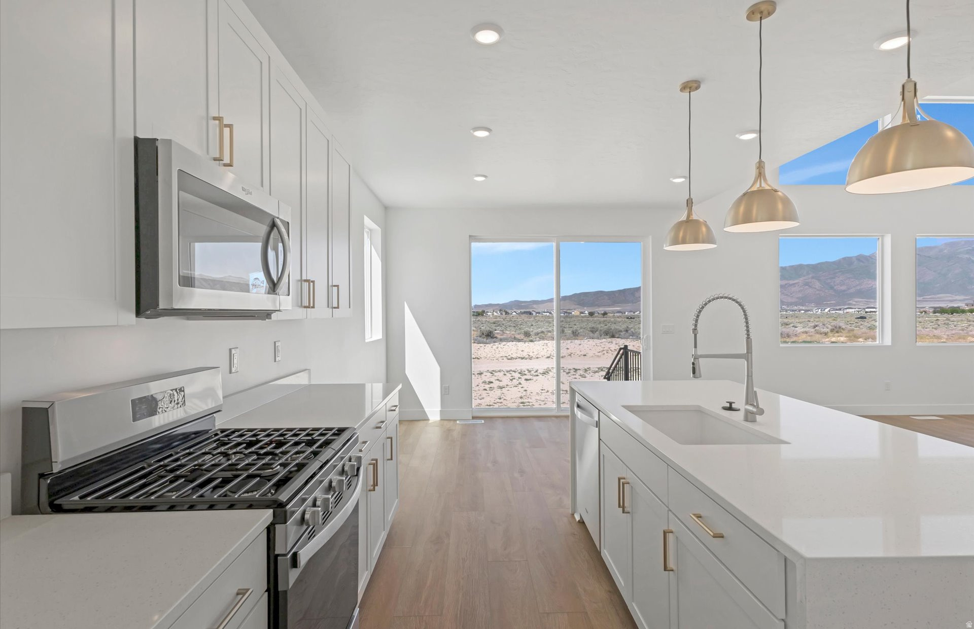 MOUNTAIN VISTA AT SUNSET FLATS - Residential