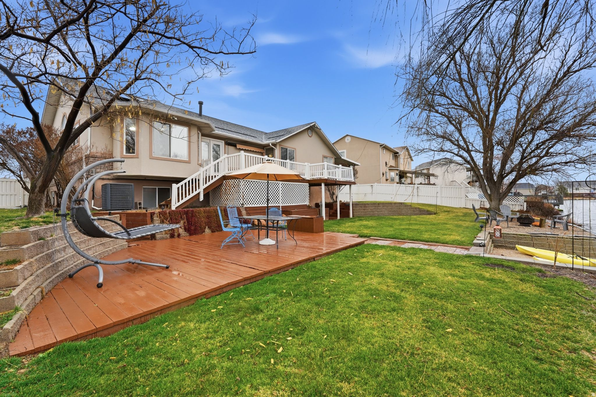 CAPTAINS ISLAND - Residential