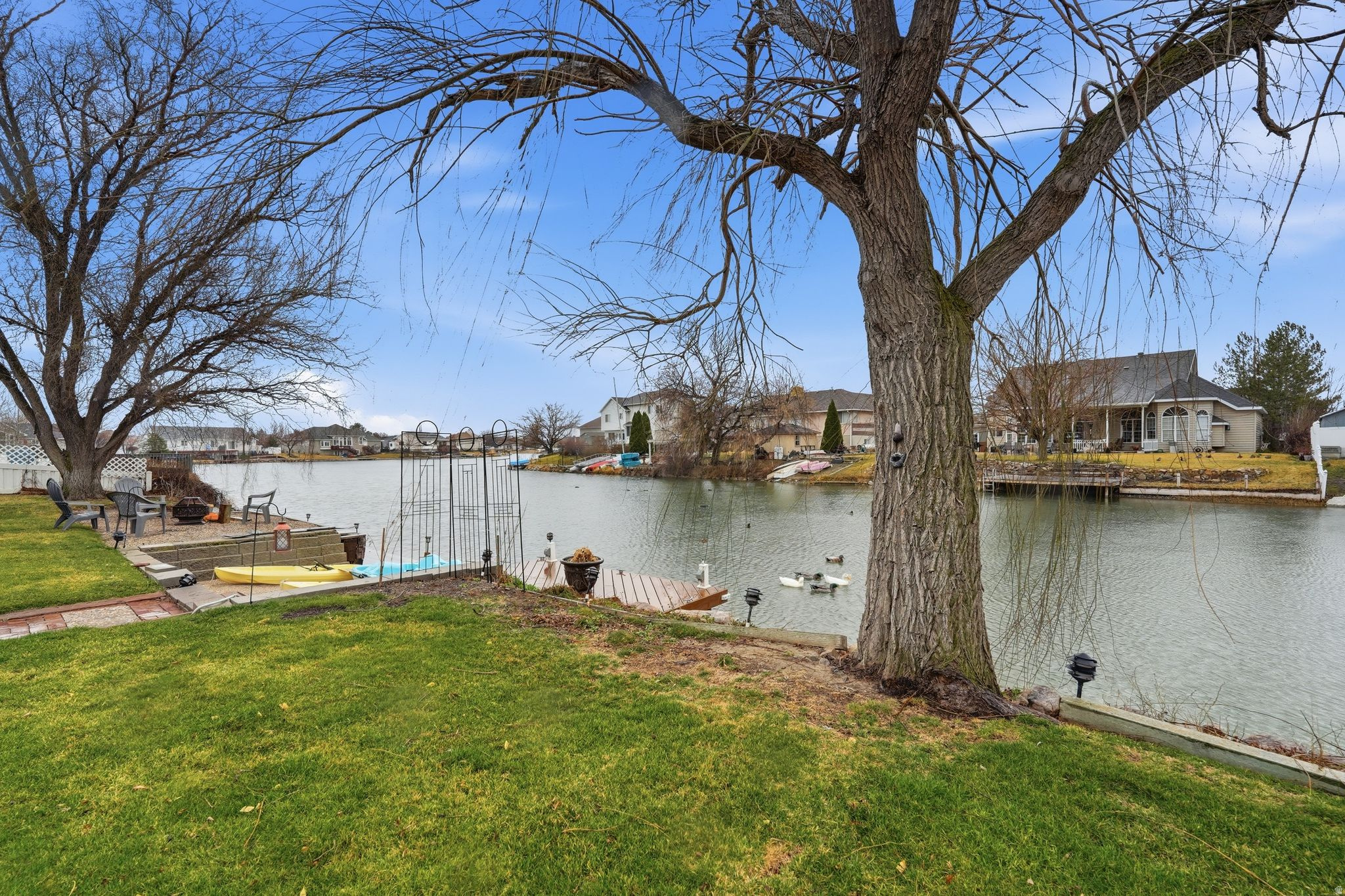 CAPTAINS ISLAND - Residential