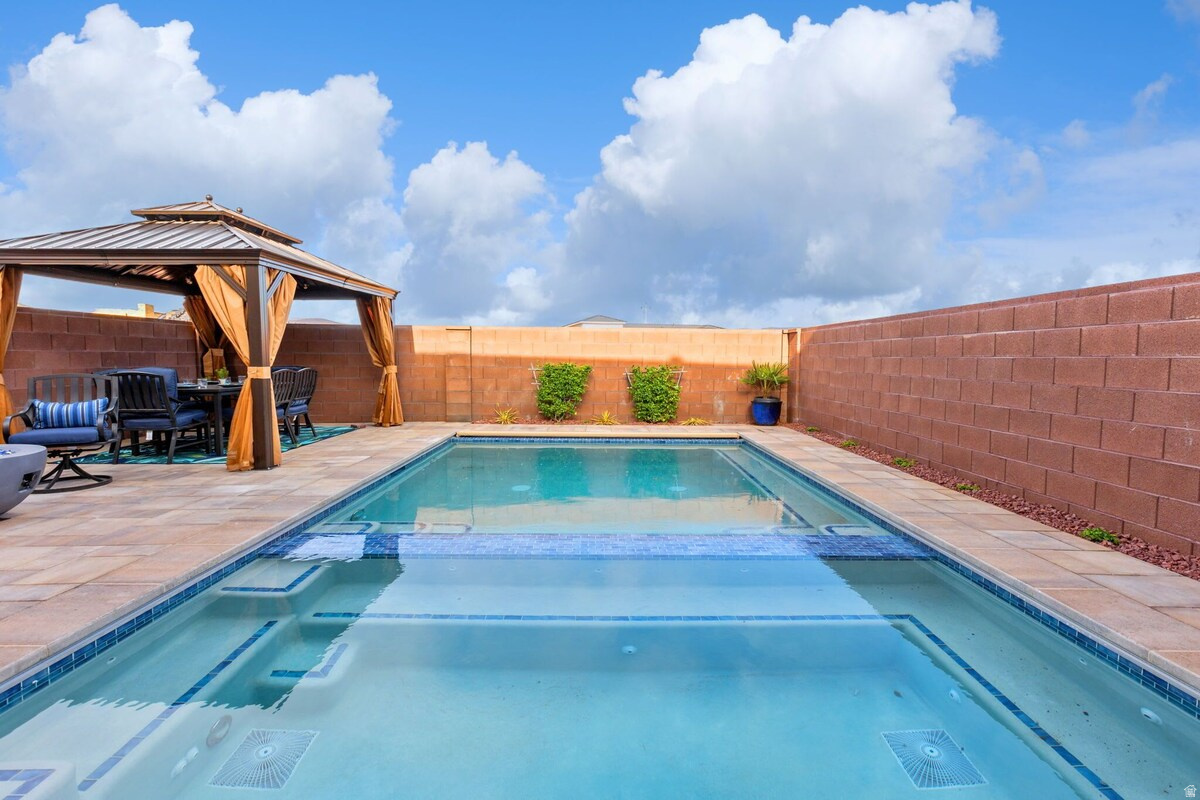 ZION VILLAGE TOWNHOMES - Residential