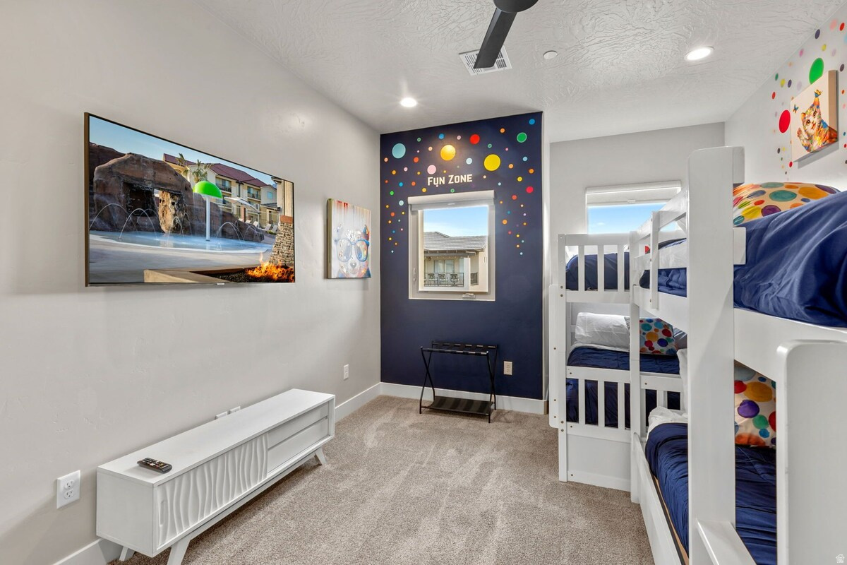 ZION VILLAGE TOWNHOMES - Residential