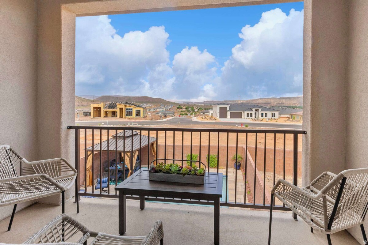 ZION VILLAGE TOWNHOMES - Residential