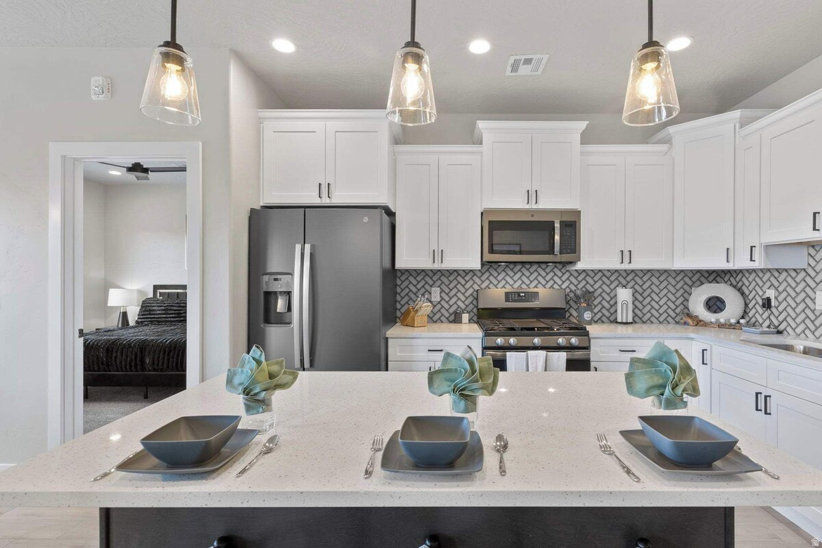 ZION VILLAGE TOWNHOMES - Residential