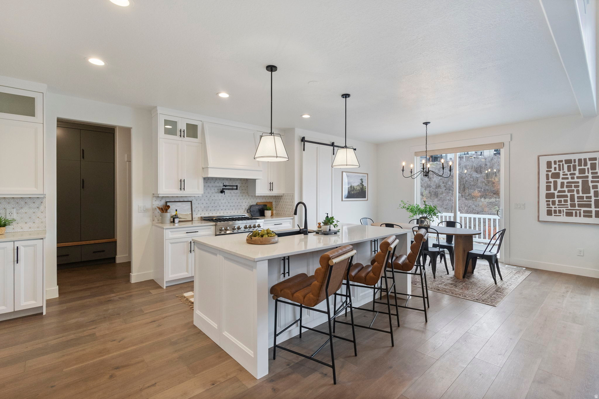 HIDDEN CANYON - Residential