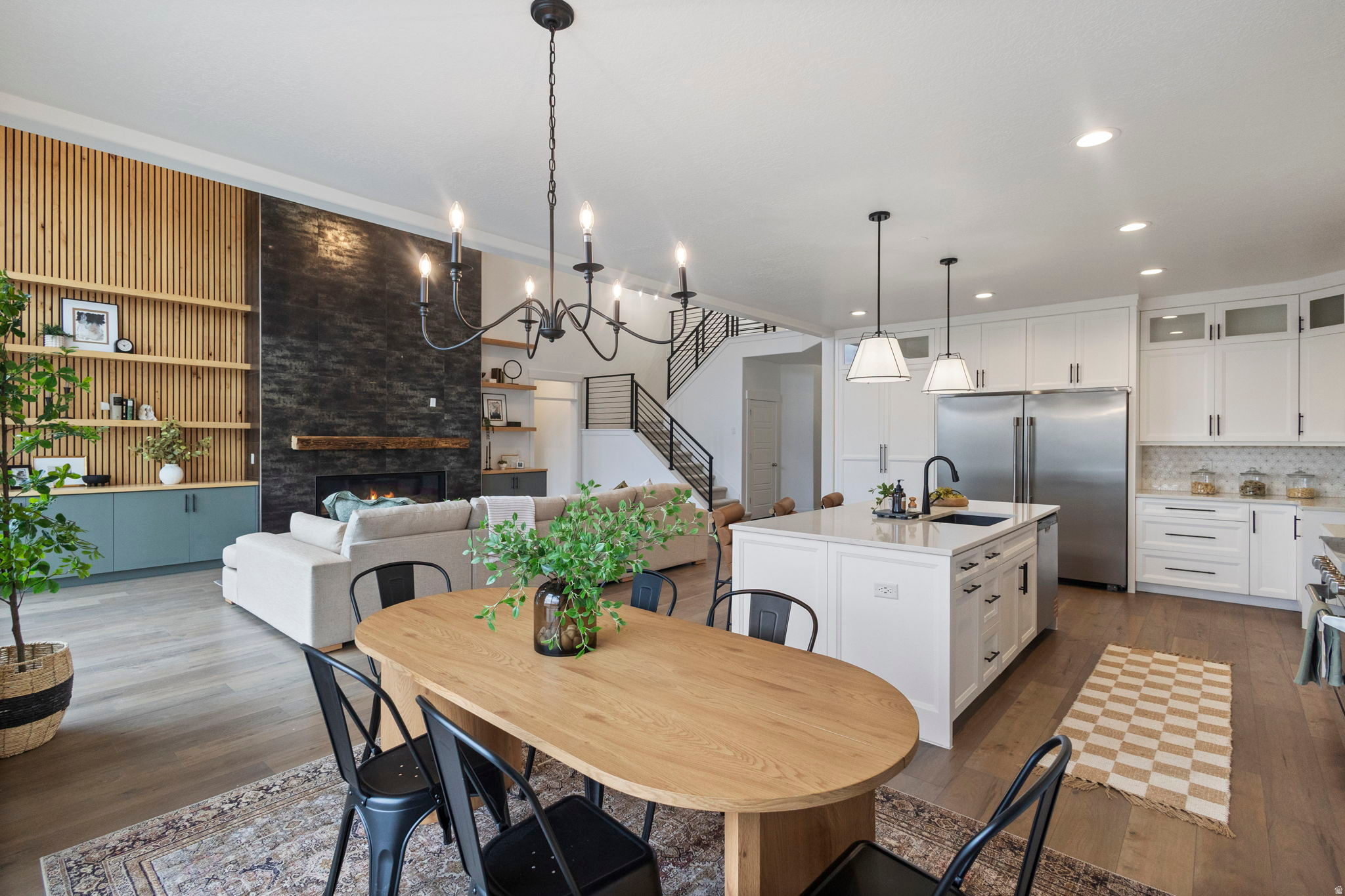 HIDDEN CANYON - Residential