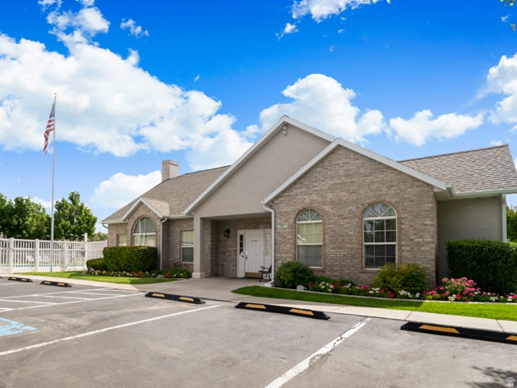 VALLEY VU VILLAS - Residential