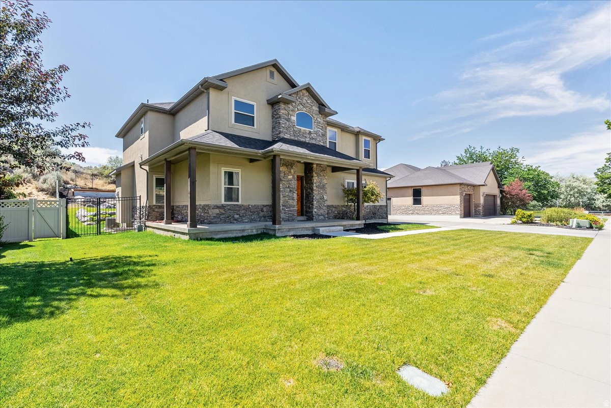 SPRING VIEW FARMS - Residential