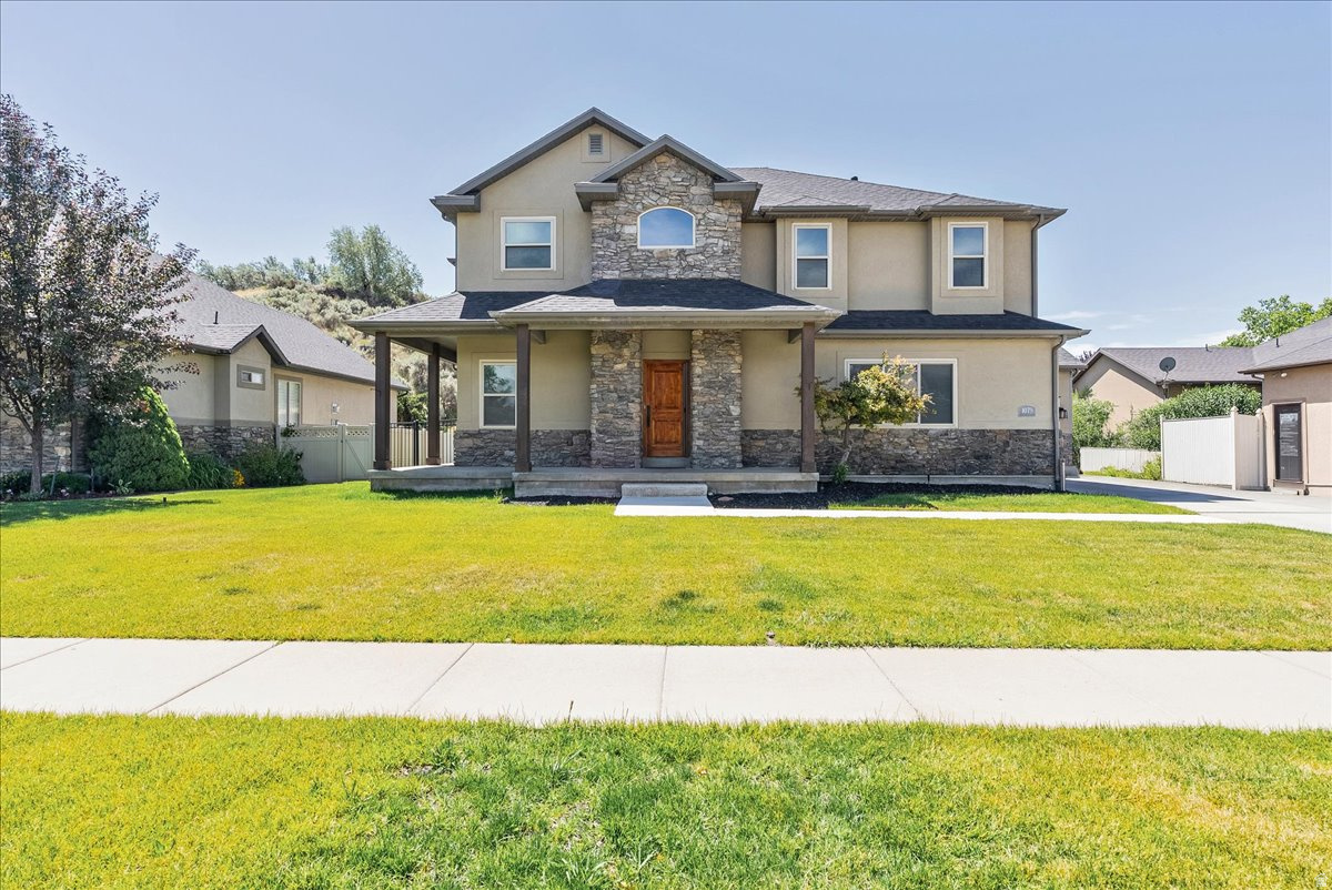 SPRING VIEW FARMS - Residential