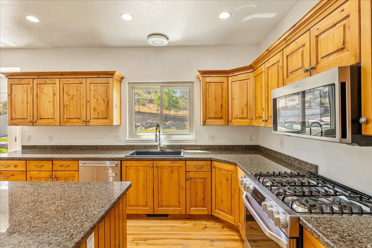 SPRING VIEW FARMS - Residential