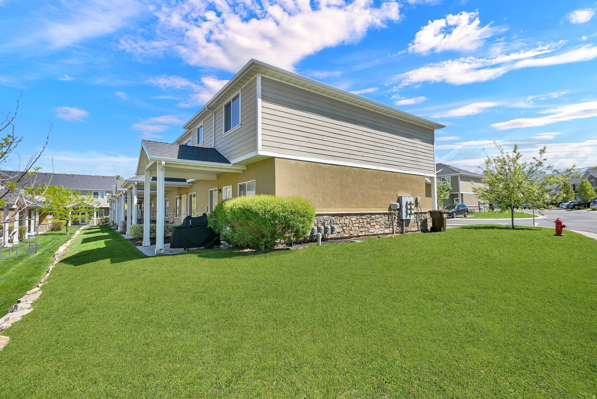 RIVERBEND - Residential