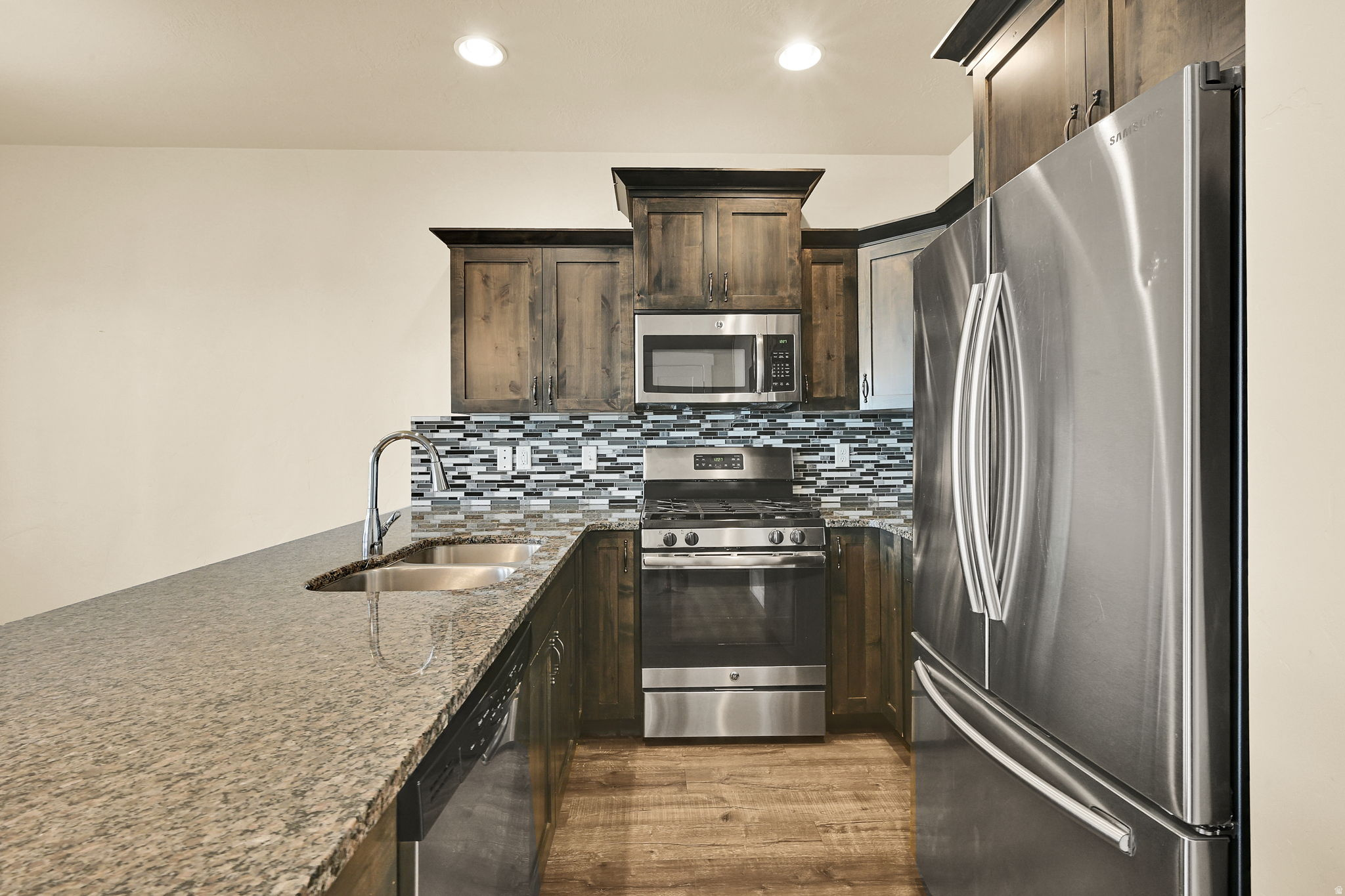 RIVERBEND - Residential