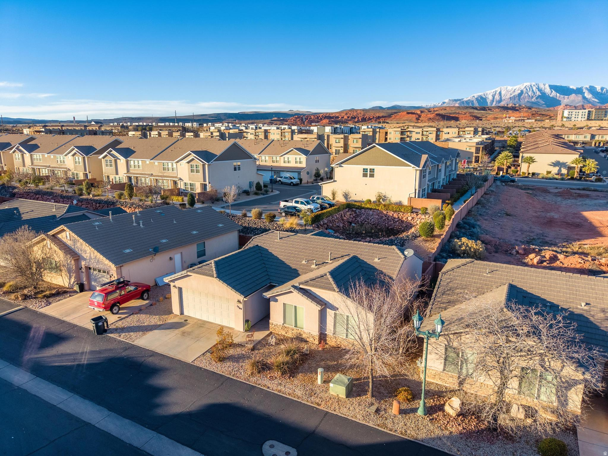 ENGLISH OAKS EST 1 AMD - Residential