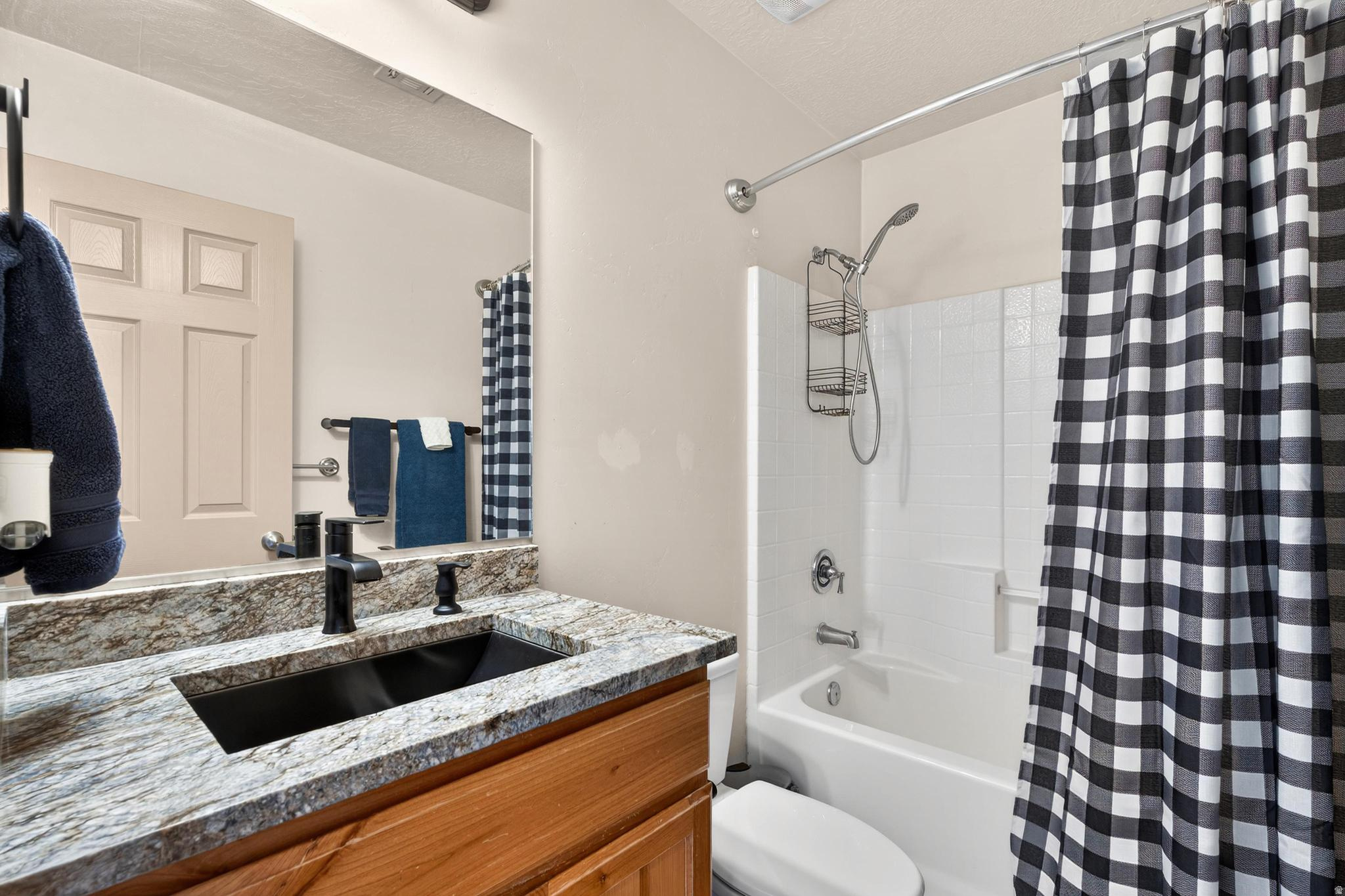 ENGLISH OAKS EST 1 AMD - Residential