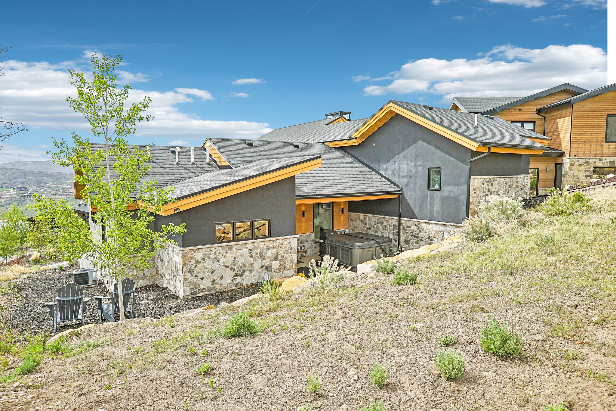 SOARING HAWK - Residential
